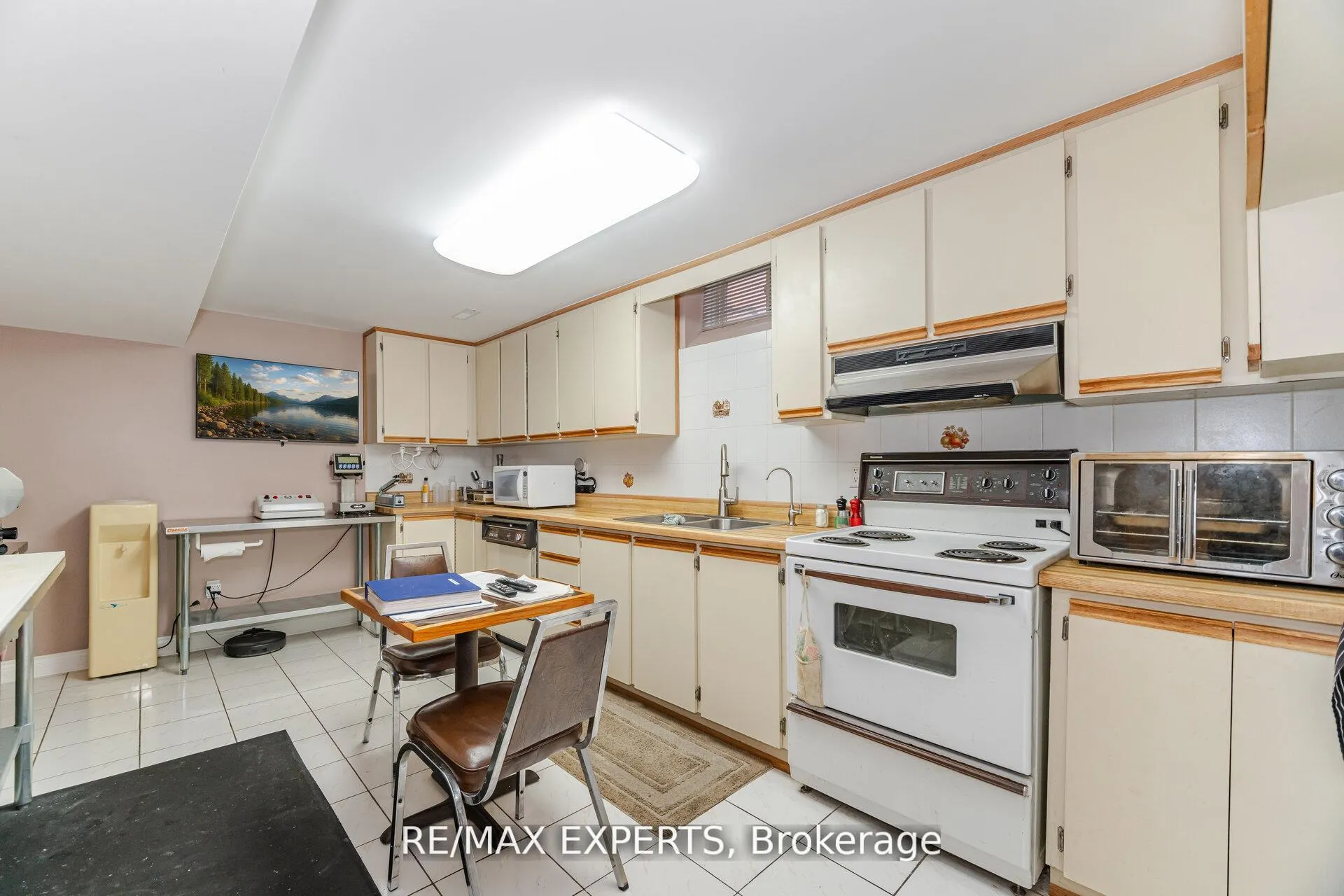 Photo 49 of 21 Williamsburg Lane, Vaughan, East Woodbridge — HOMEH