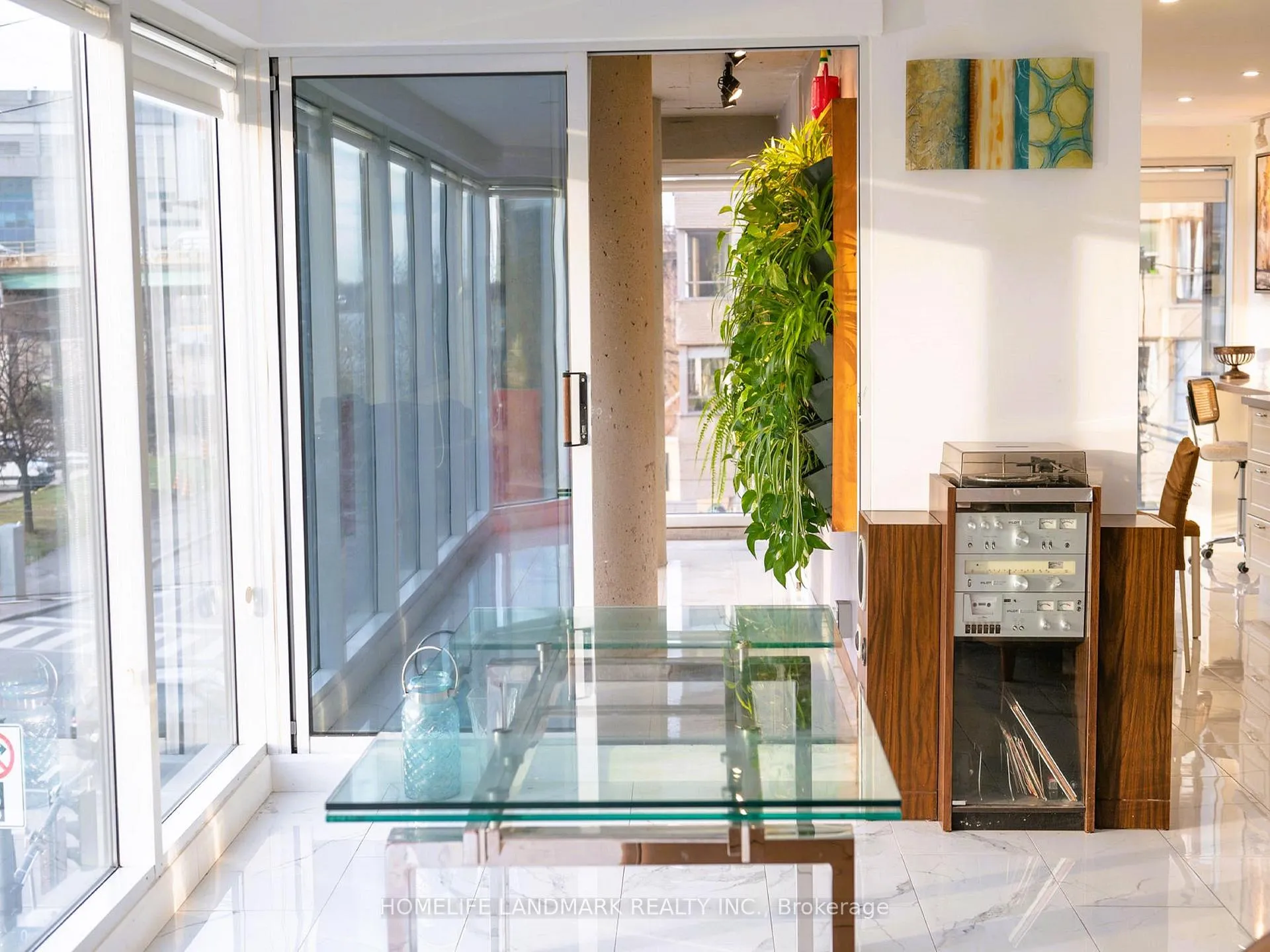 Photo 11 of Unit 304, 251 Queens Quay W, Toronto, Waterfront Communities — HOMEH