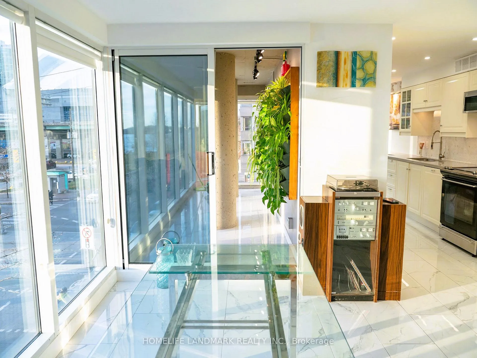 Photo 12 of Unit 304, 251 Queens Quay W, Toronto, Waterfront Communities — HOMEH