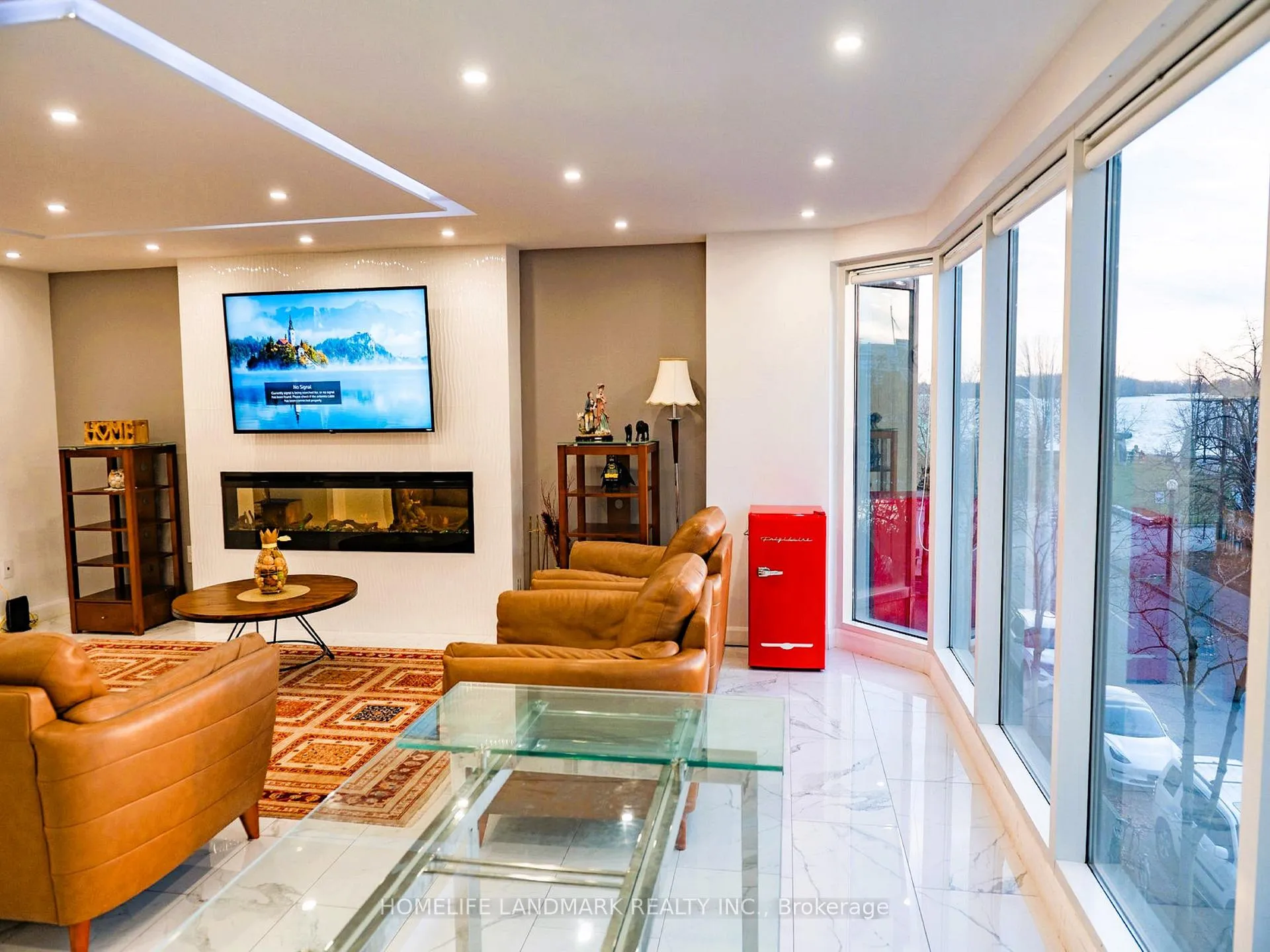 Photo 14 of Unit 304, 251 Queens Quay W, Toronto, Waterfront Communities — HOMEH