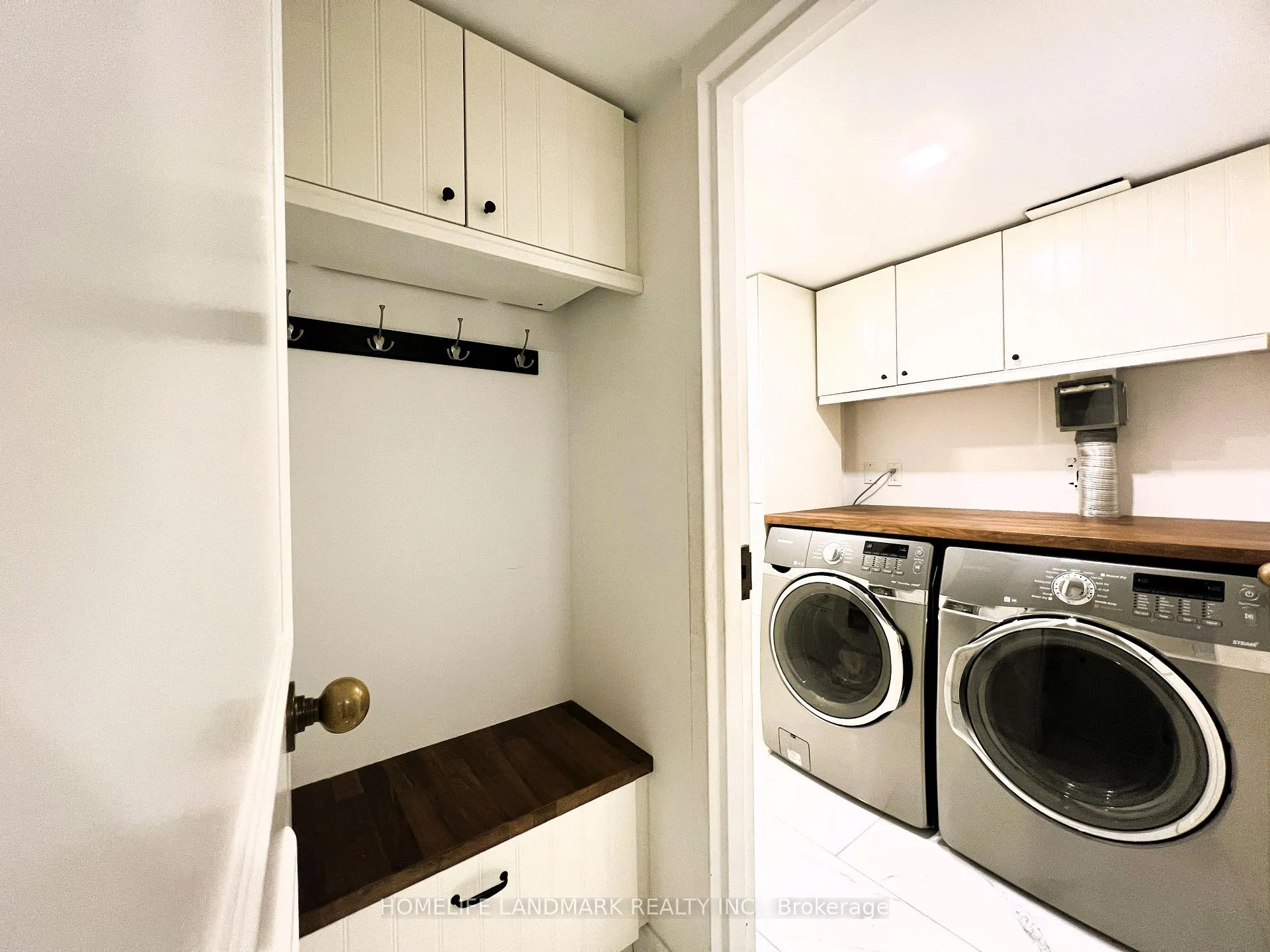 Photo 26 of Unit 304, 251 Queens Quay W, Toronto, Waterfront Communities — HOMEH