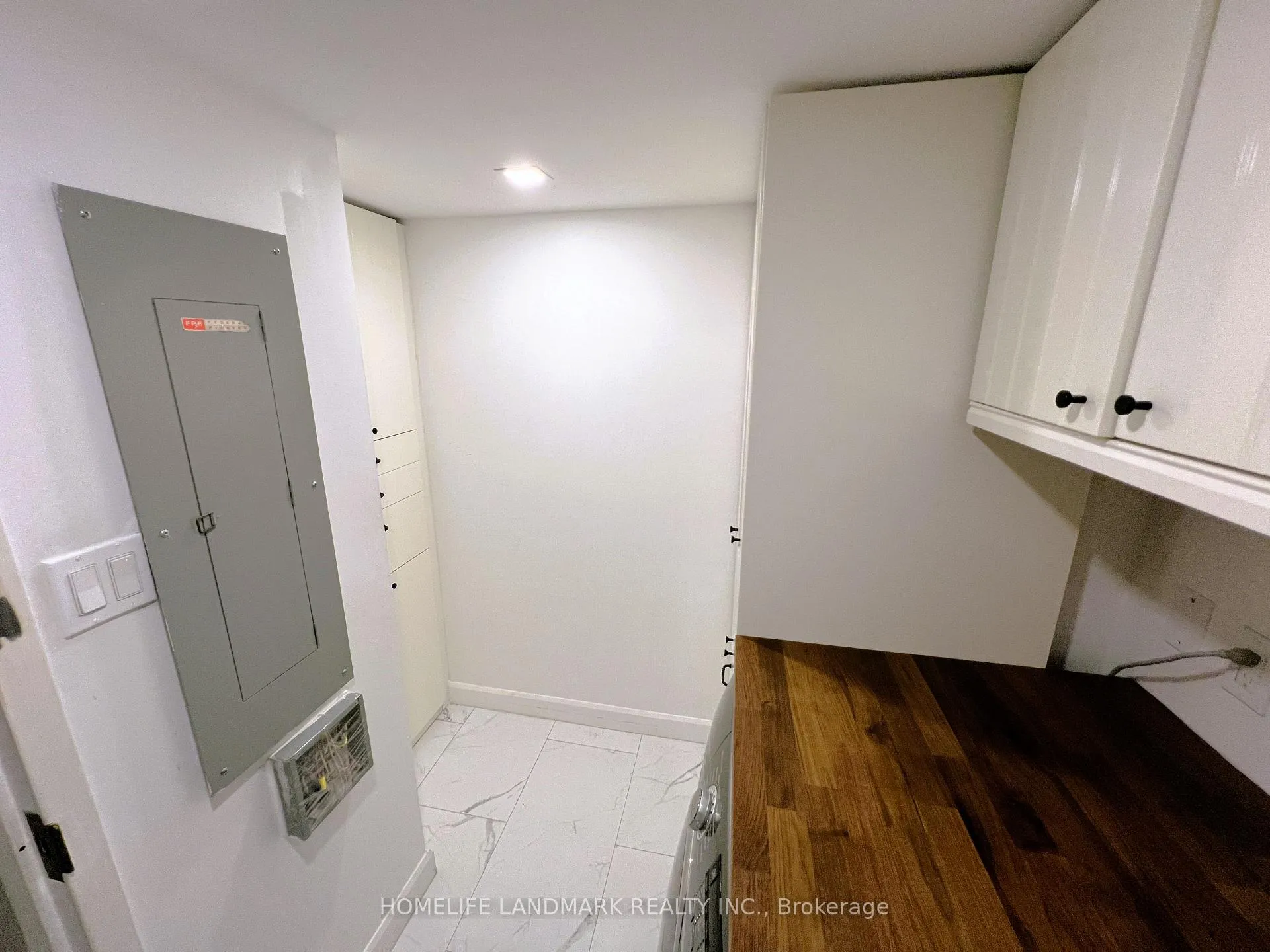 Photo 27 of Unit 304, 251 Queens Quay W, Toronto, Waterfront Communities — HOMEH