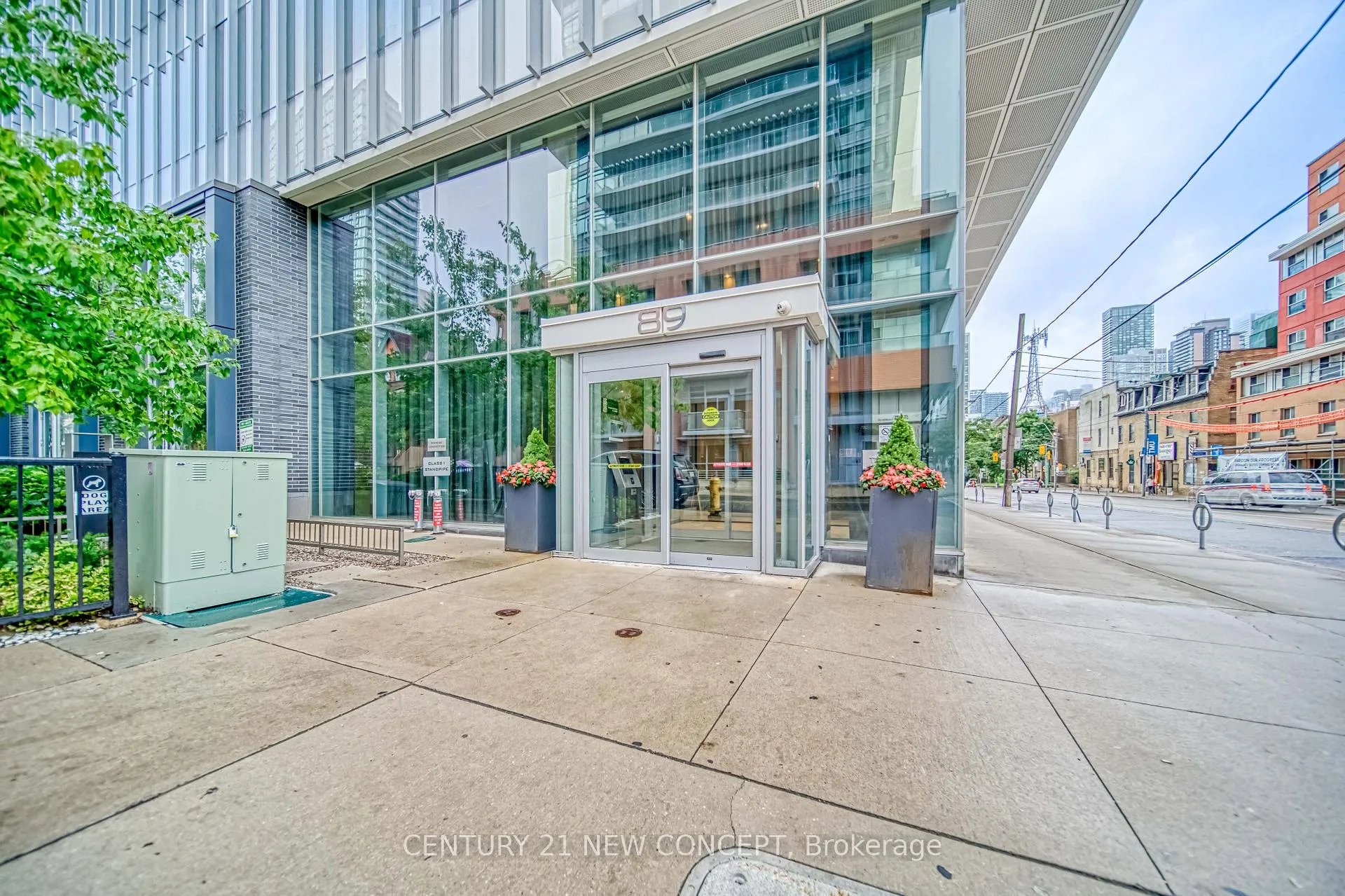 Photo 3 of Unit 1909, 89 McGill Street, Toronto, Church-Yonge Corridor — HOMEH