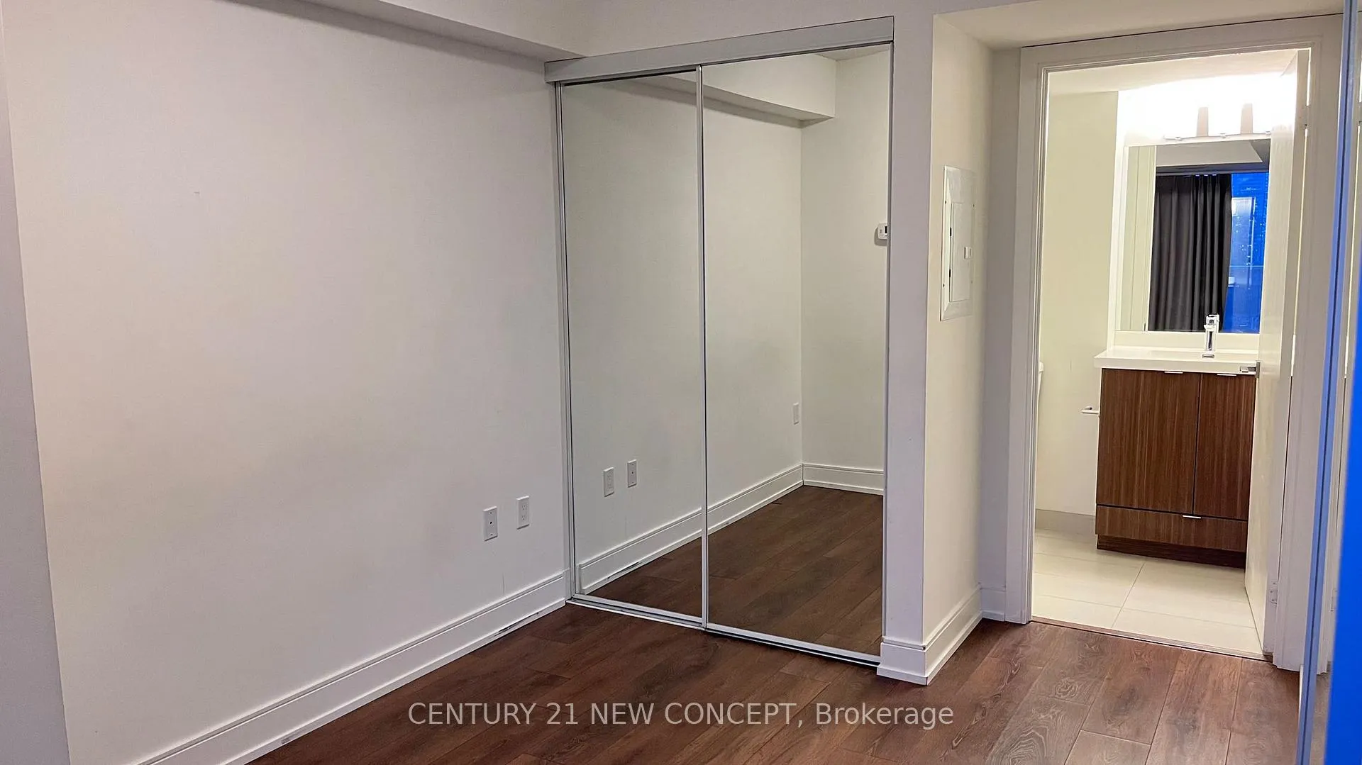 Photo 9 of Unit 1909, 89 McGill Street, Toronto, Church-Yonge Corridor — HOMEH