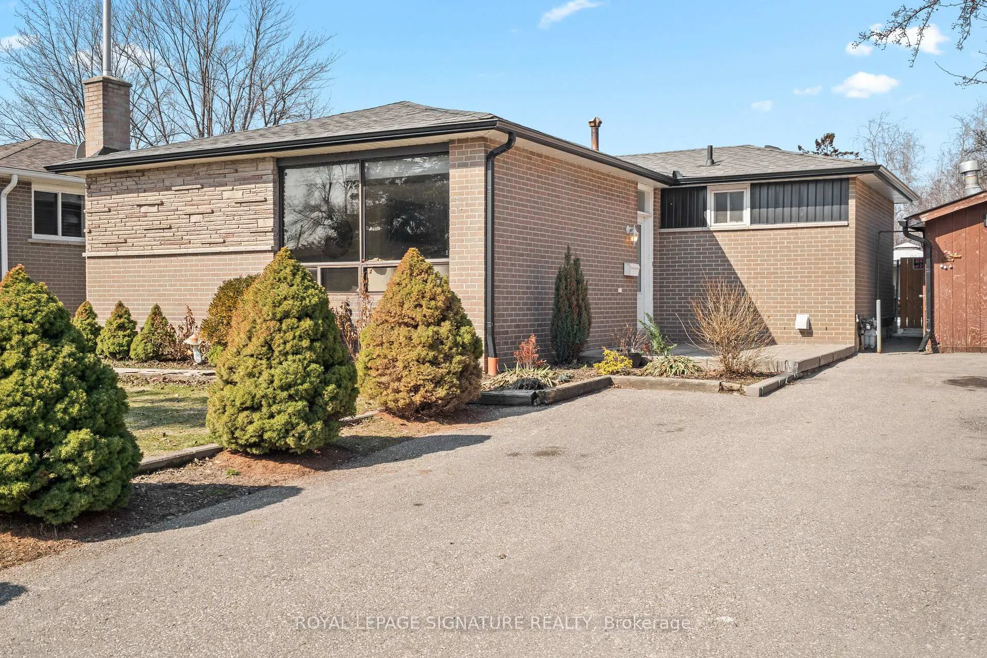 Front of 216 Folkstone Crescent