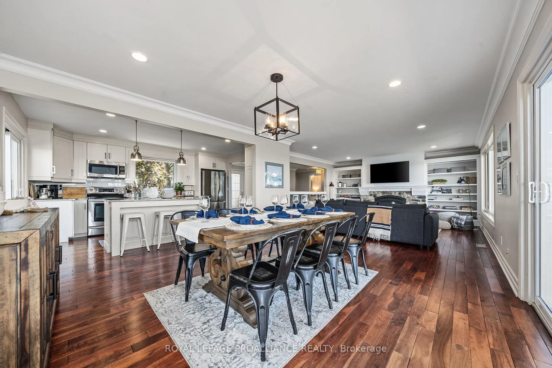 Photo 14 of 39 Eastern Avenue, Prince Edward County, Ameliasburg Ward — HOMEH