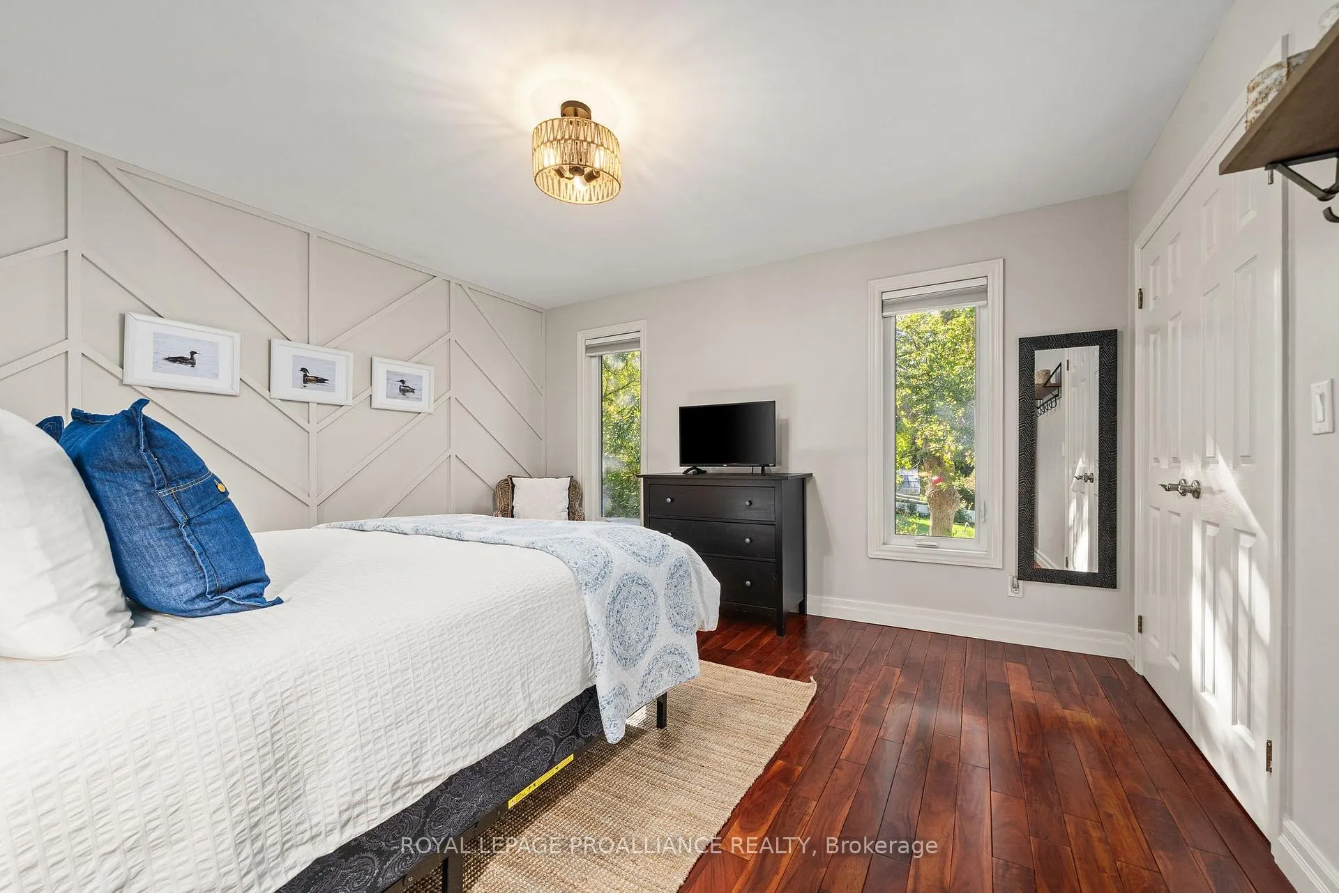 Photo 16 of 39 Eastern Avenue, Prince Edward County, Ameliasburg Ward — HOMEH