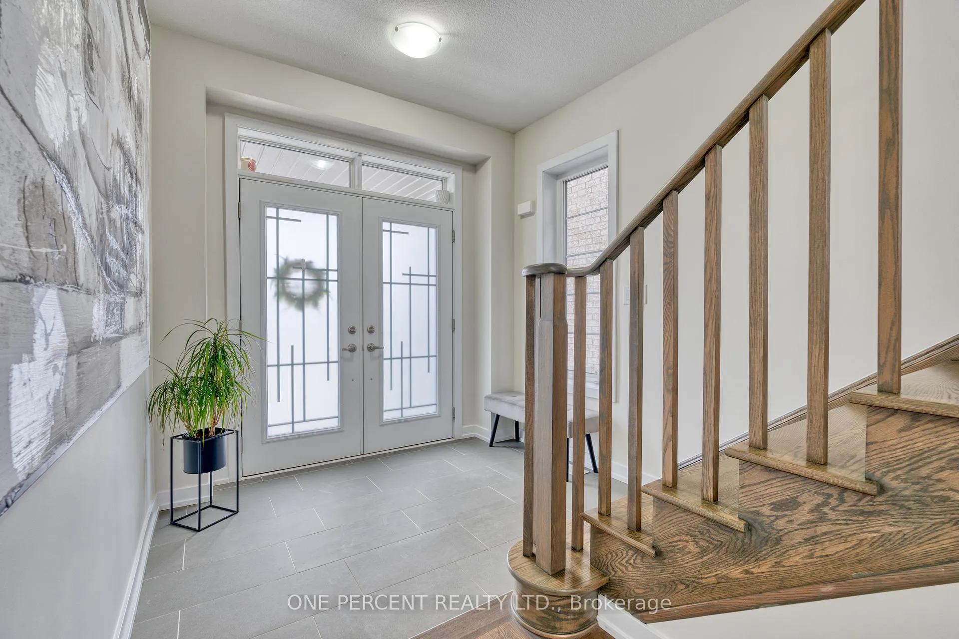 Photo 4 of 47 Sundin Drive, Haldimand — HOMEH