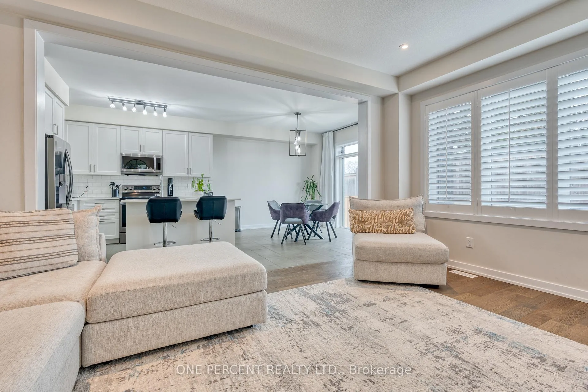 Photo 15 of 47 Sundin Drive, Haldimand — HOMEH