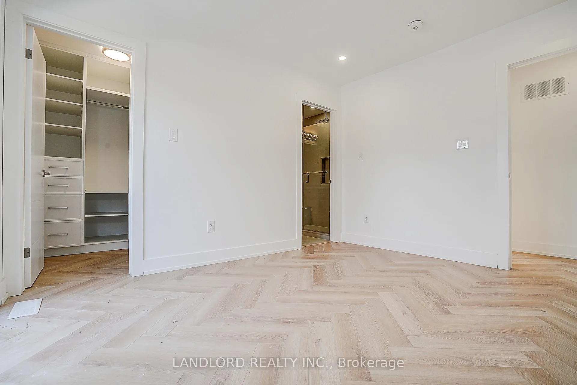 Photo 32 of Unit 2, 1146 Broadview Avenue, Toronto, Broadview North — HOMEH