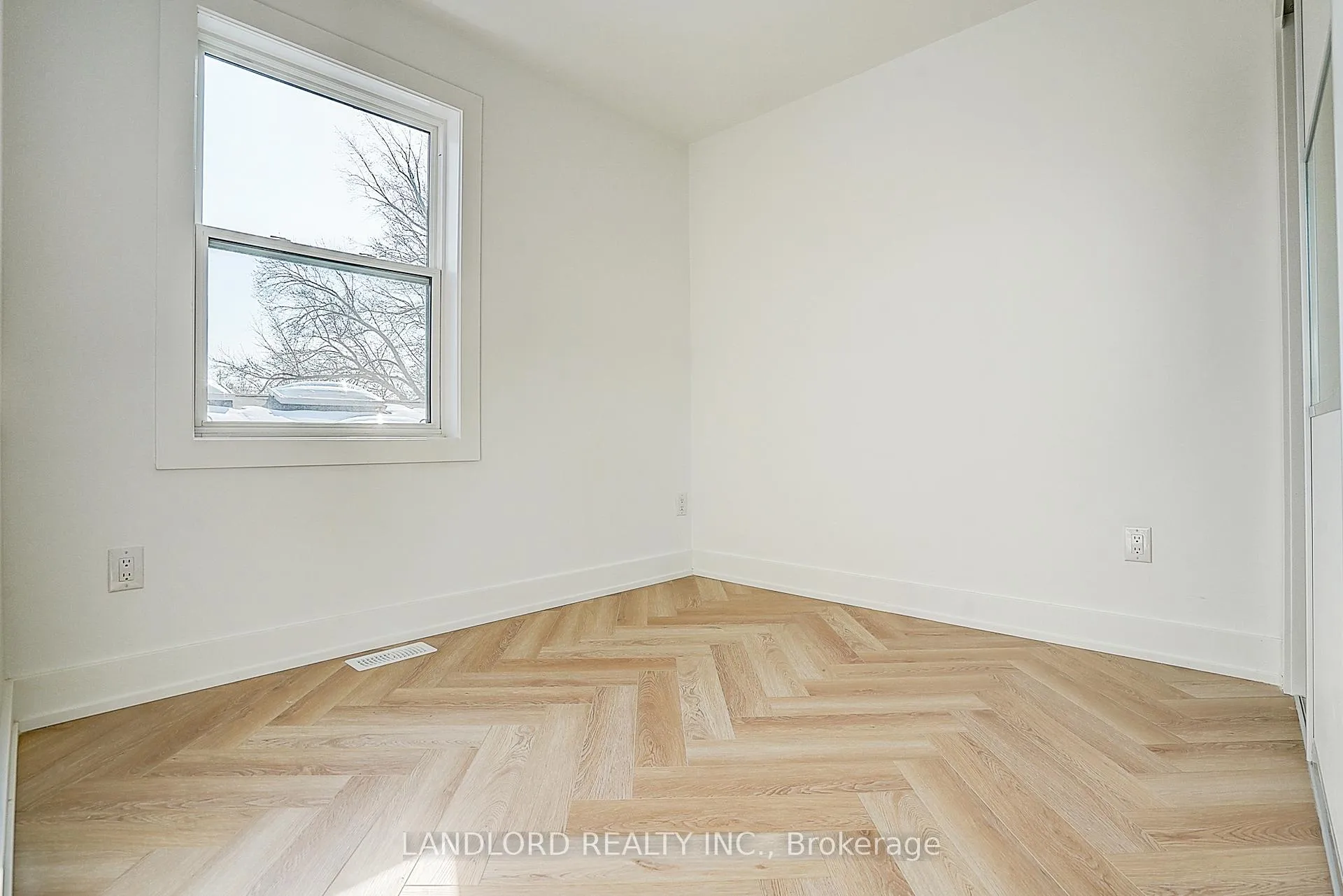 Photo 37 of Unit 2, 1146 Broadview Avenue, Toronto, Broadview North — HOMEH