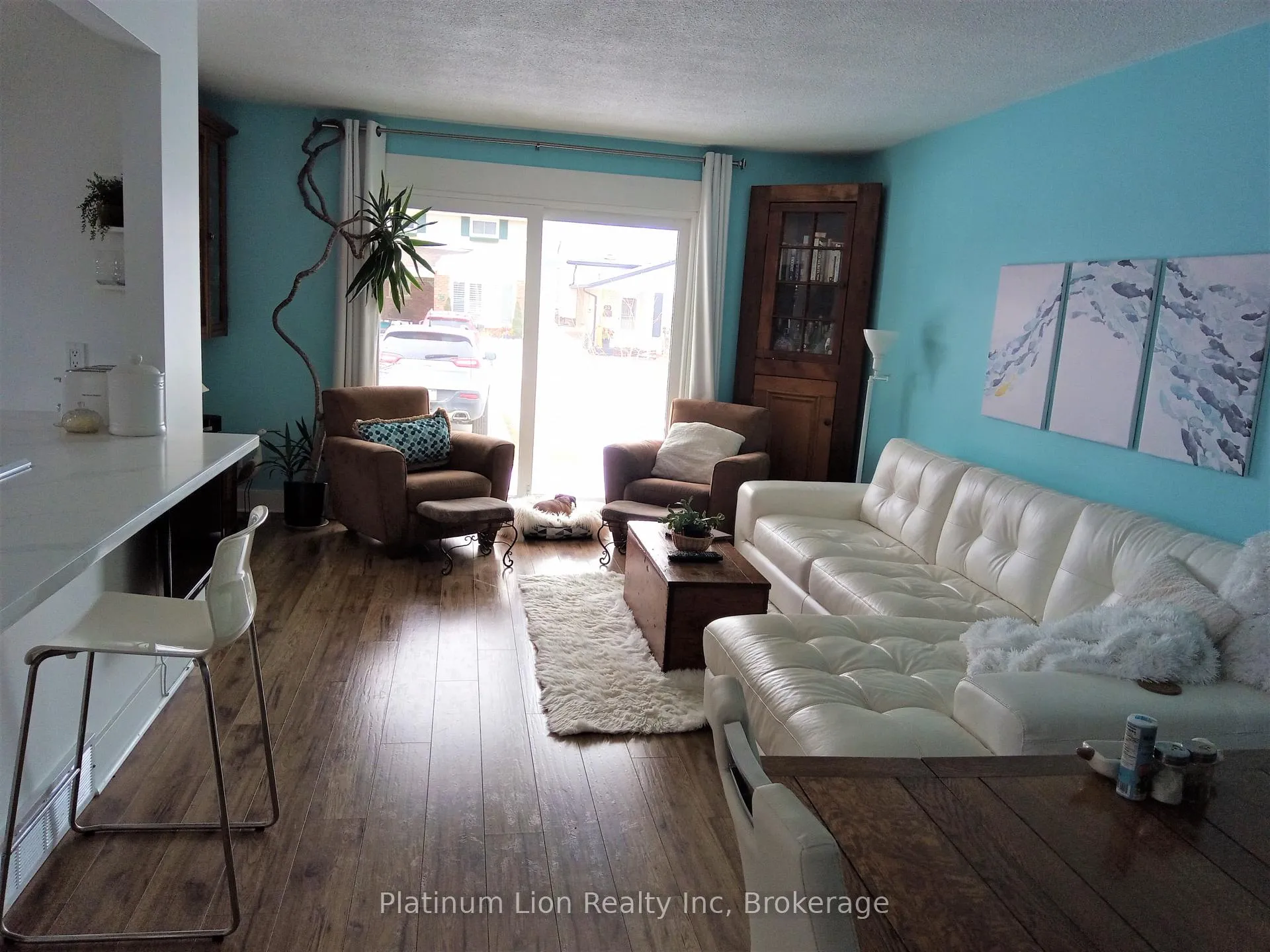 Photo 2 of 11 1/2 Durham Drive, St. Catharines, Port Weller — HOMEH
