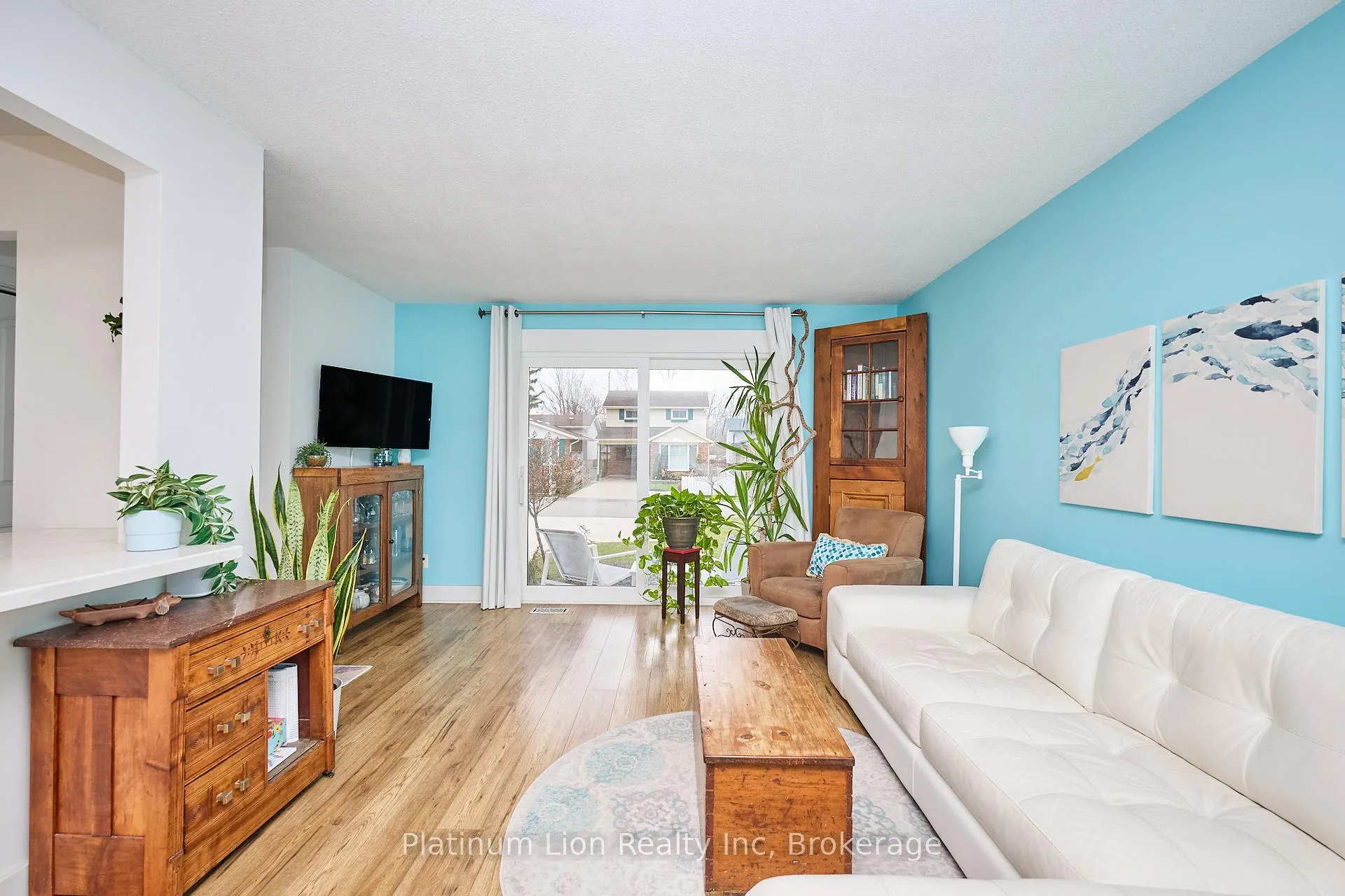 Photo 12 of 11 1/2 Durham Drive, St. Catharines, Port Weller — HOMEH