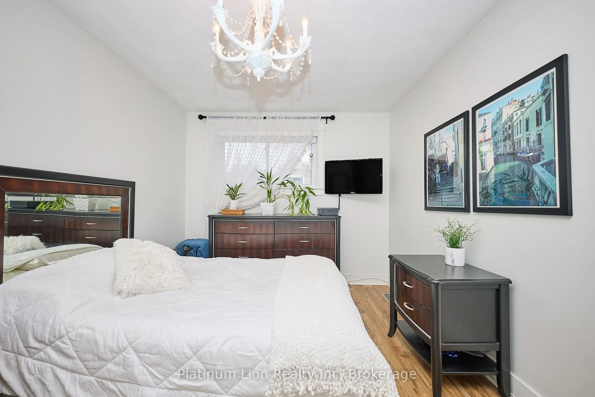 Photo 22 of 11 1/2 Durham Drive, St. Catharines, Port Weller — HOMEH