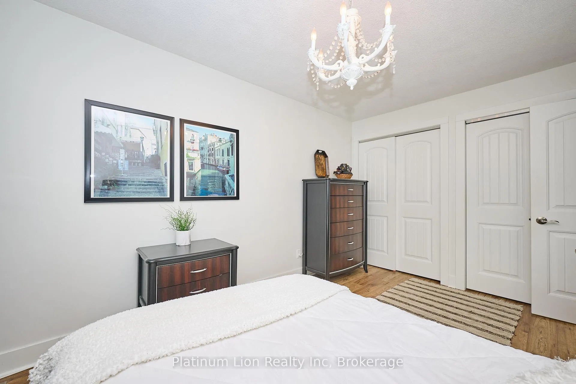 Photo 23 of 11 1/2 Durham Drive, St. Catharines, Port Weller — HOMEH