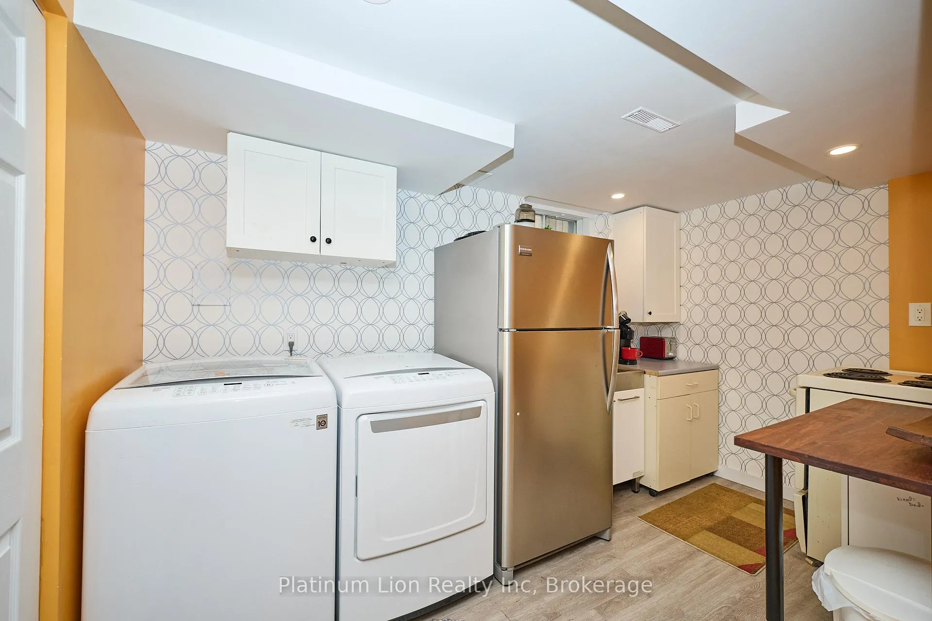 Photo 27 of 11 1/2 Durham Drive, St. Catharines, Port Weller — HOMEH