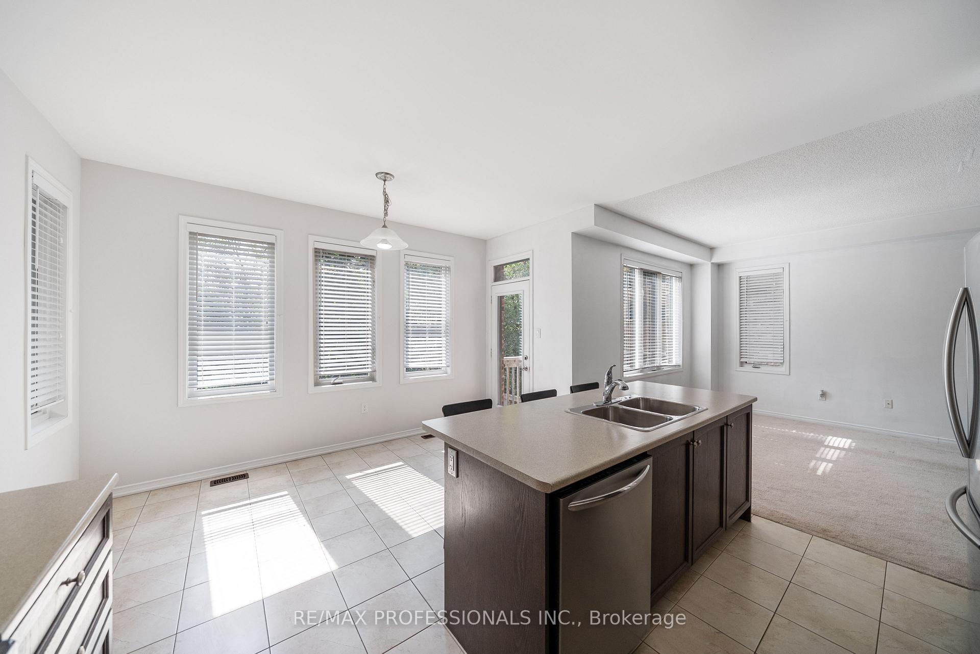 Photo 13 of 1017 Abram Court, Innisfil, Alcona — HOMEH