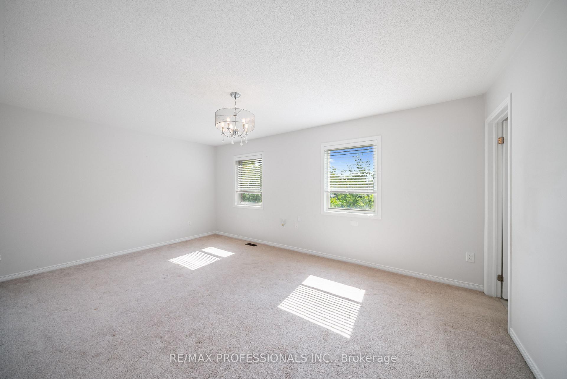 Photo 18 of 1017 Abram Court, Innisfil, Alcona — HOMEH