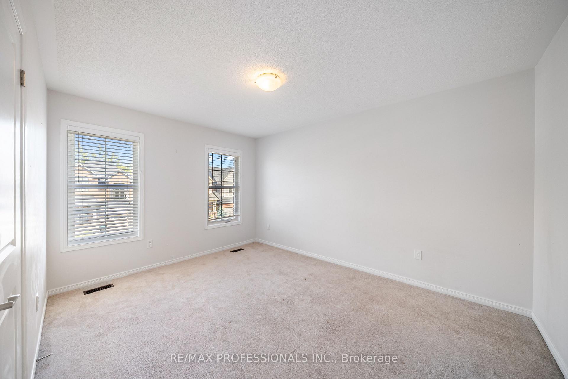 Photo 25 of 1017 Abram Court, Innisfil, Alcona — HOMEH