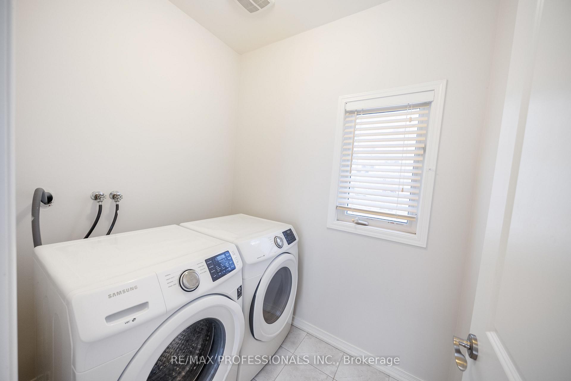 Photo 26 of 1017 Abram Court, Innisfil, Alcona — HOMEH