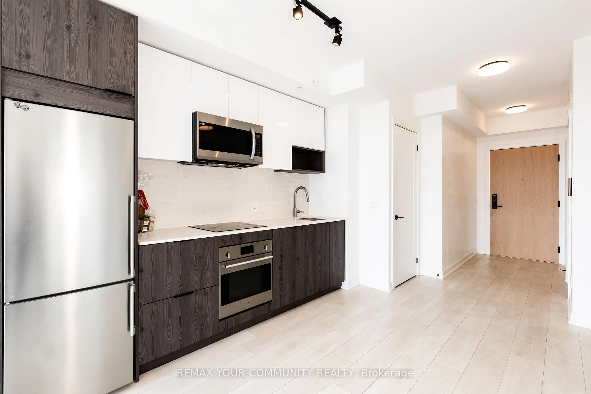Photo 4 of Unit 1903, 5 Defries Street, Toronto, Regent Park — HOMEH