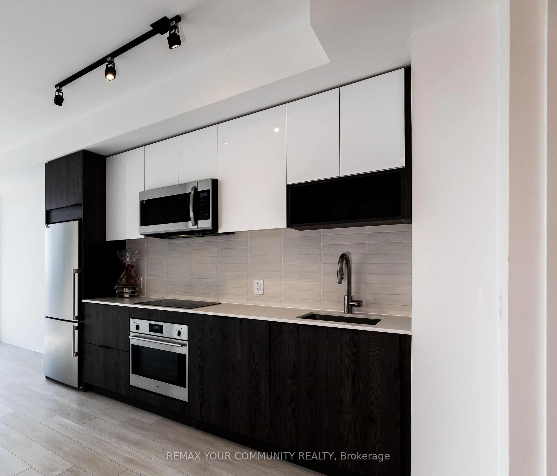 Photo 5 of Unit 1903, 5 Defries Street, Toronto, Regent Park — HOMEH