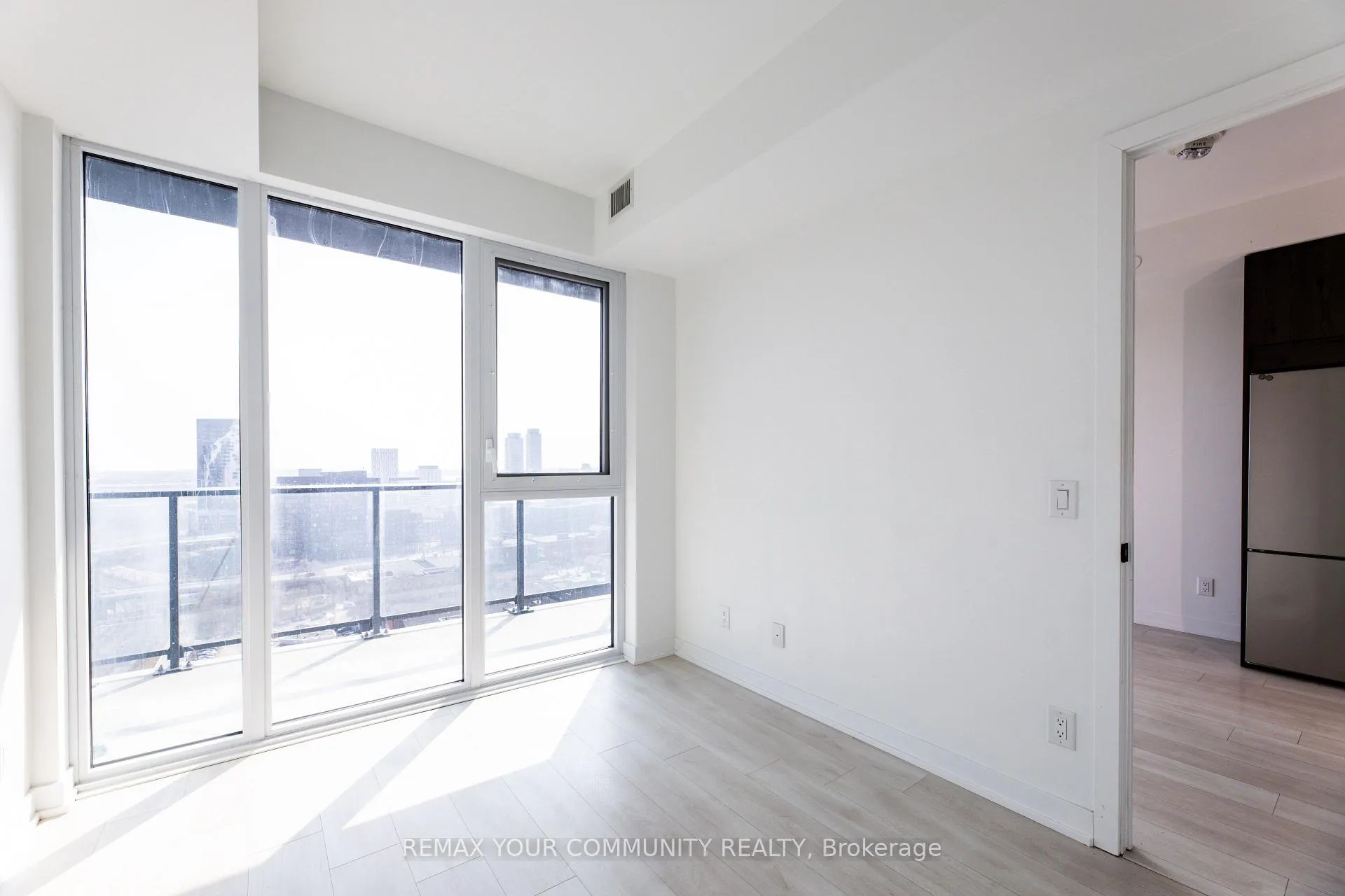 Photo 9 of Unit 1903, 5 Defries Street, Toronto, Regent Park — HOMEH