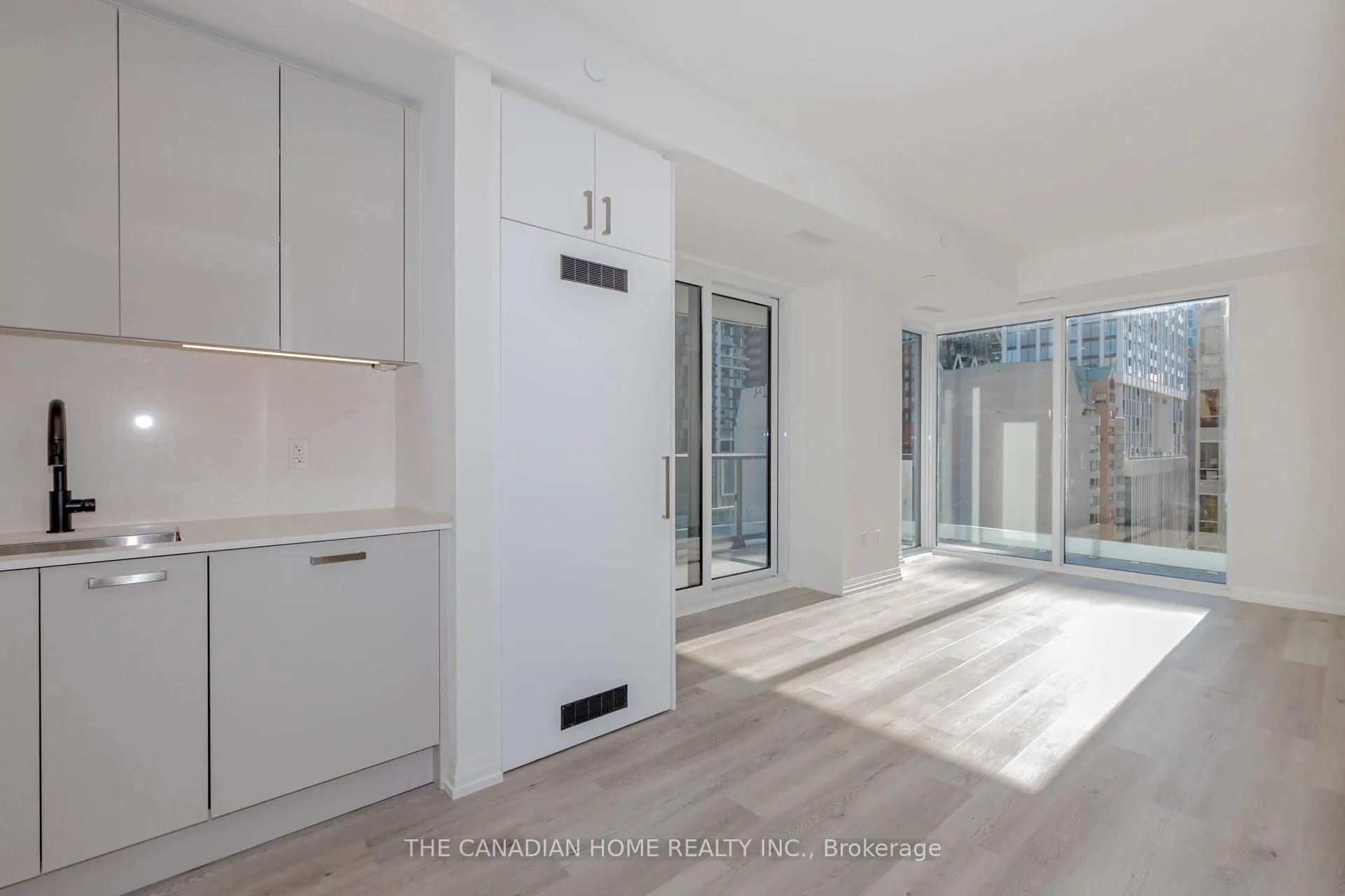 Photo 23 of Unit 704, 280 Dundas Street W, Toronto, Kensington-Chinatown — HOMEH
