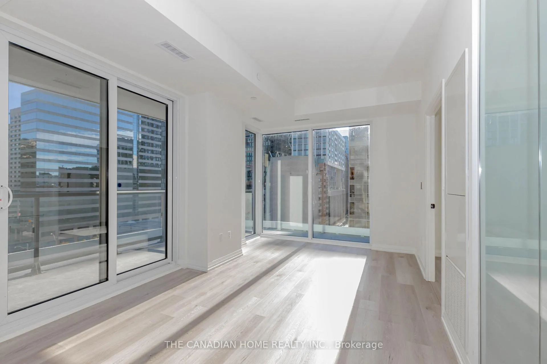 Photo 24 of Unit 704, 280 Dundas Street W, Toronto, Kensington-Chinatown — HOMEH