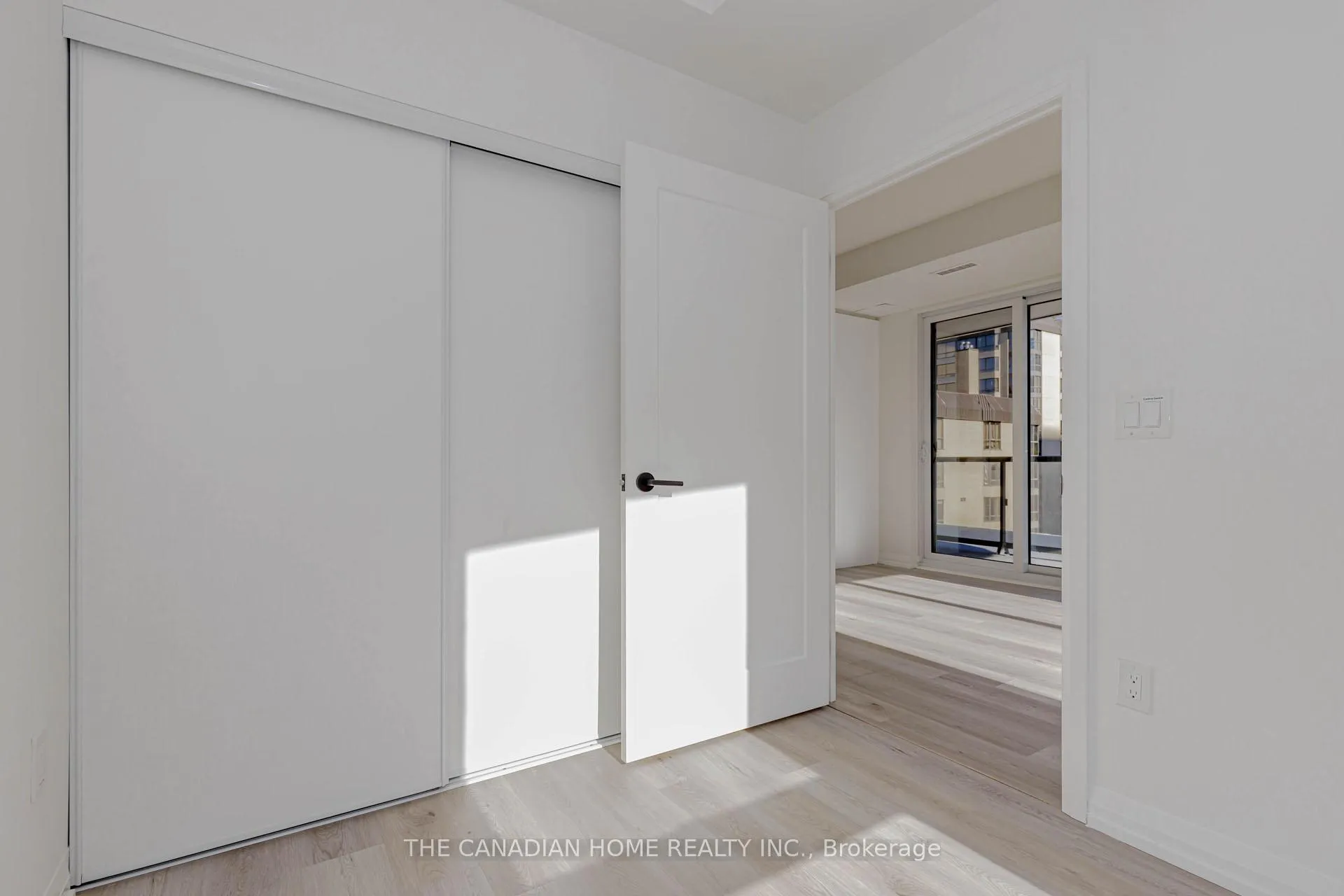 Photo 37 of Unit 704, 280 Dundas Street W, Toronto, Kensington-Chinatown — HOMEH