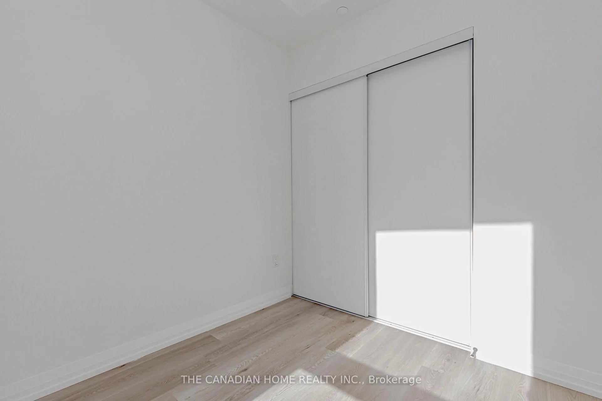 Photo 38 of Unit 704, 280 Dundas Street W, Toronto, Kensington-Chinatown — HOMEH