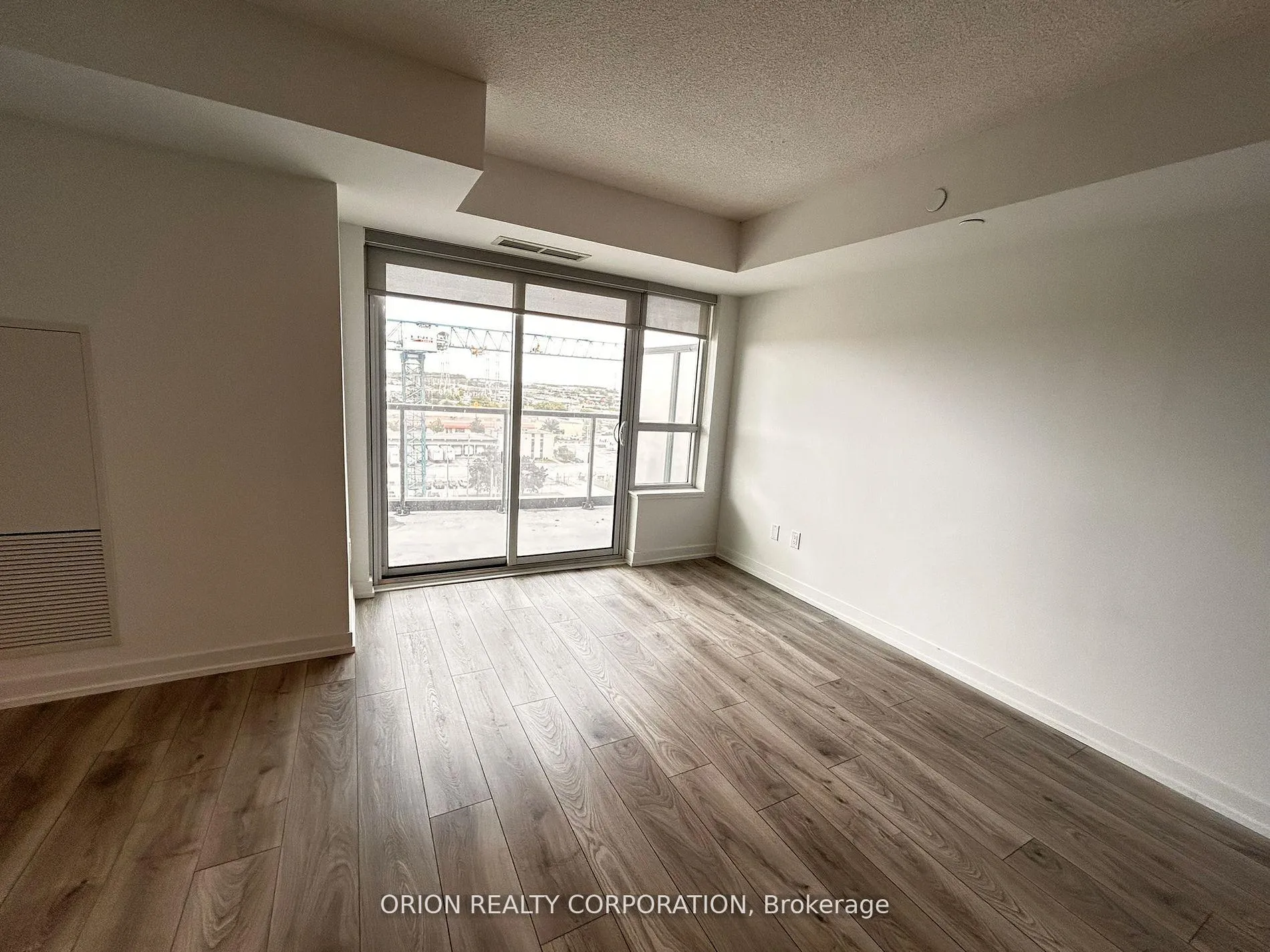 Photo 5 of Unit 910, 1455 Celebration Drive, Pickering, Bay Ridges — HOMEH