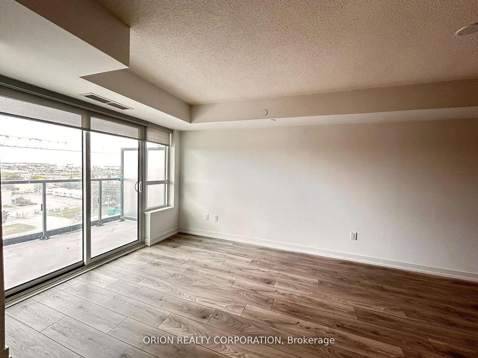 Photo 7 of Unit 910, 1455 Celebration Drive, Pickering, Bay Ridges — HOMEH