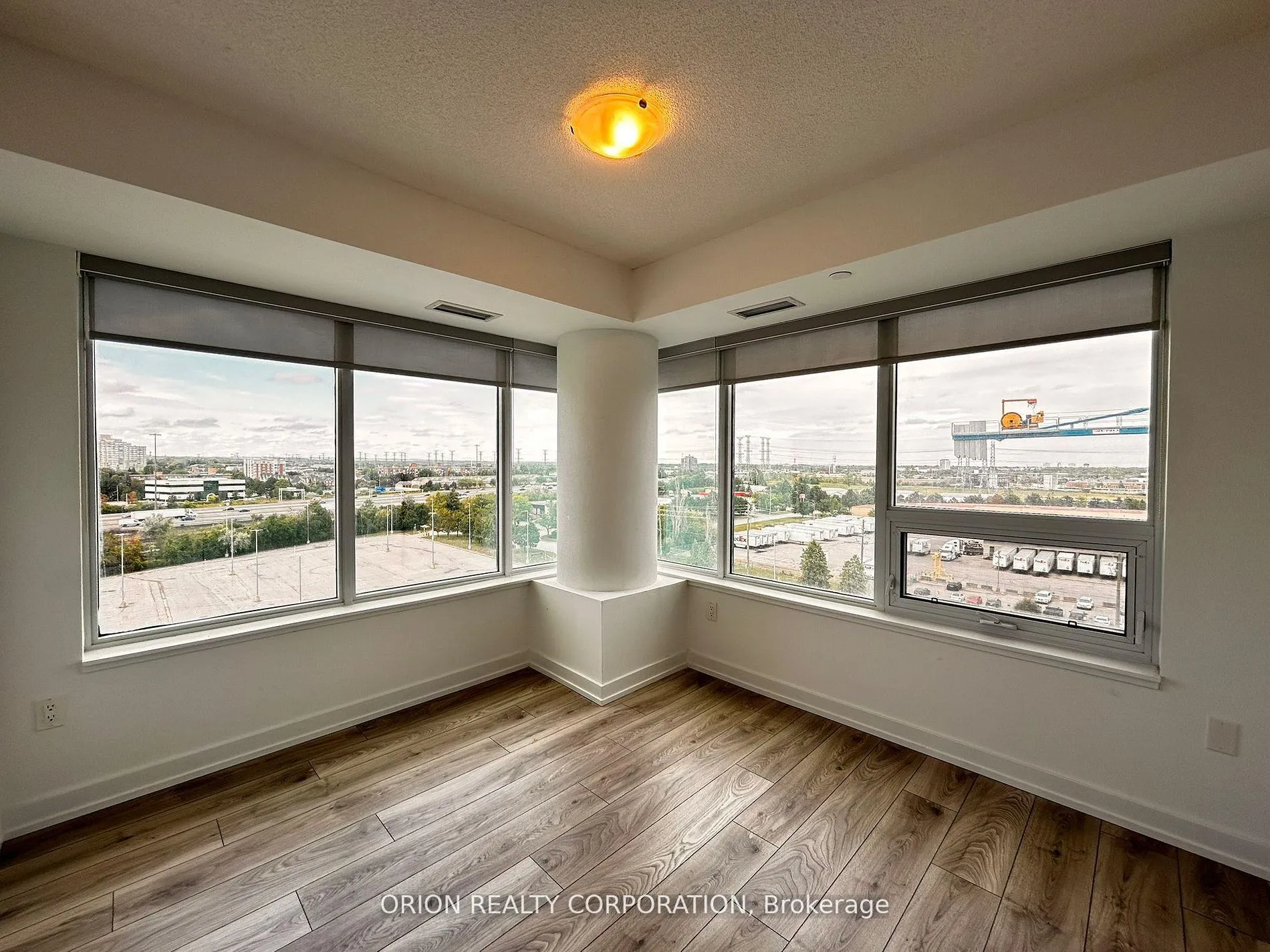 Photo 8 of Unit 910, 1455 Celebration Drive, Pickering, Bay Ridges — HOMEH