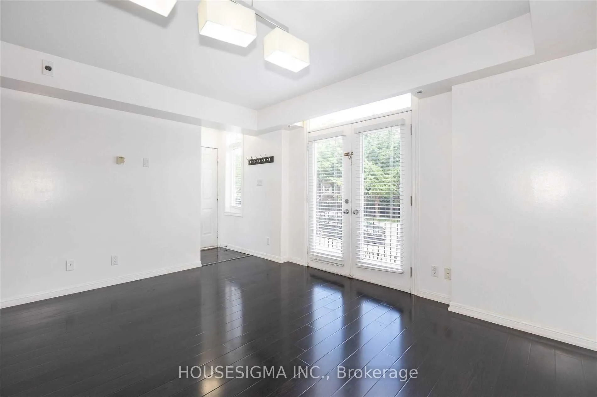 Photo 4 of Unit 303, 3 Shank Street, Toronto, Niagara — HOMEH