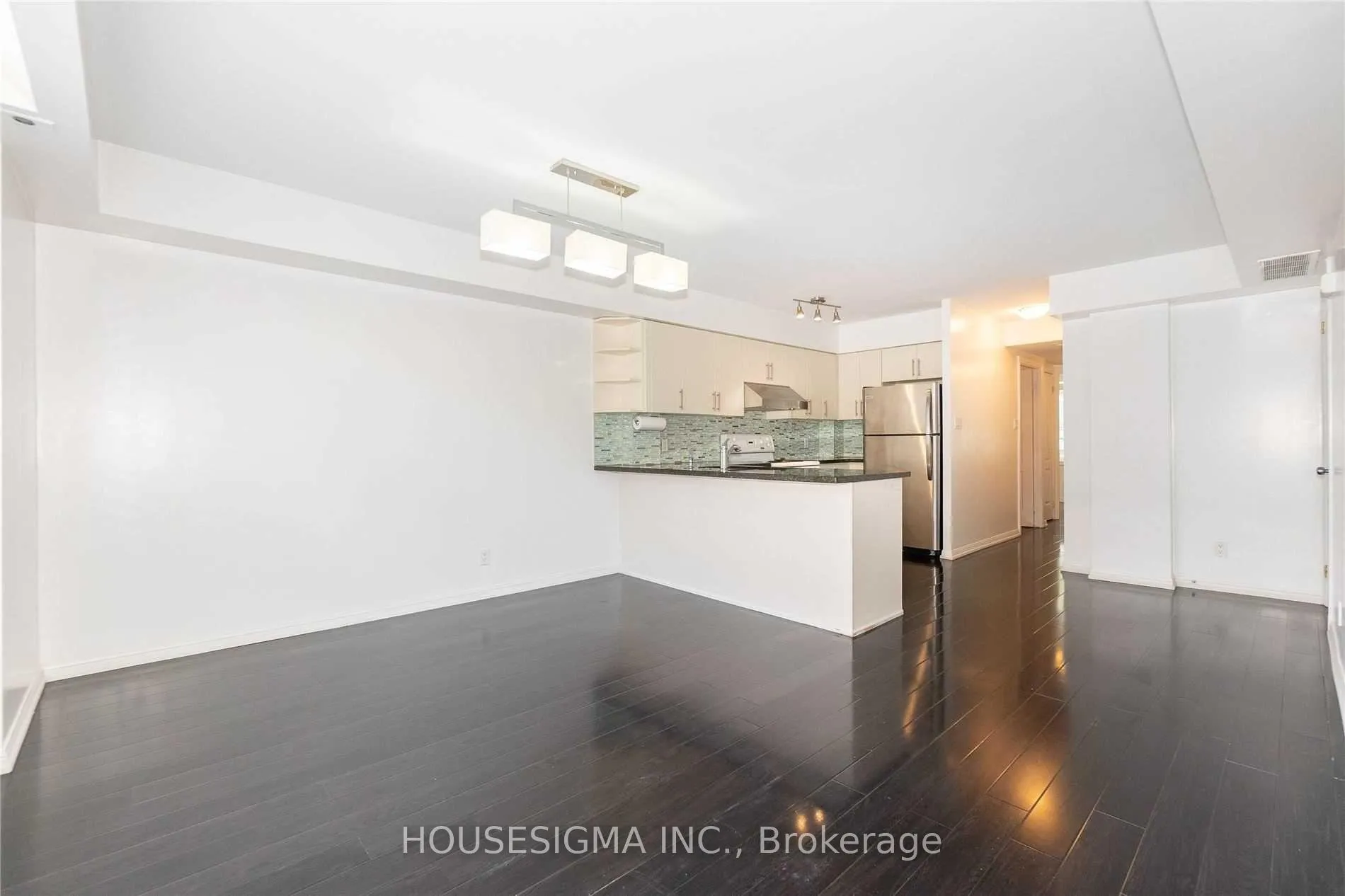 Photo 8 of Unit 303, 3 Shank Street, Toronto, Niagara — HOMEH