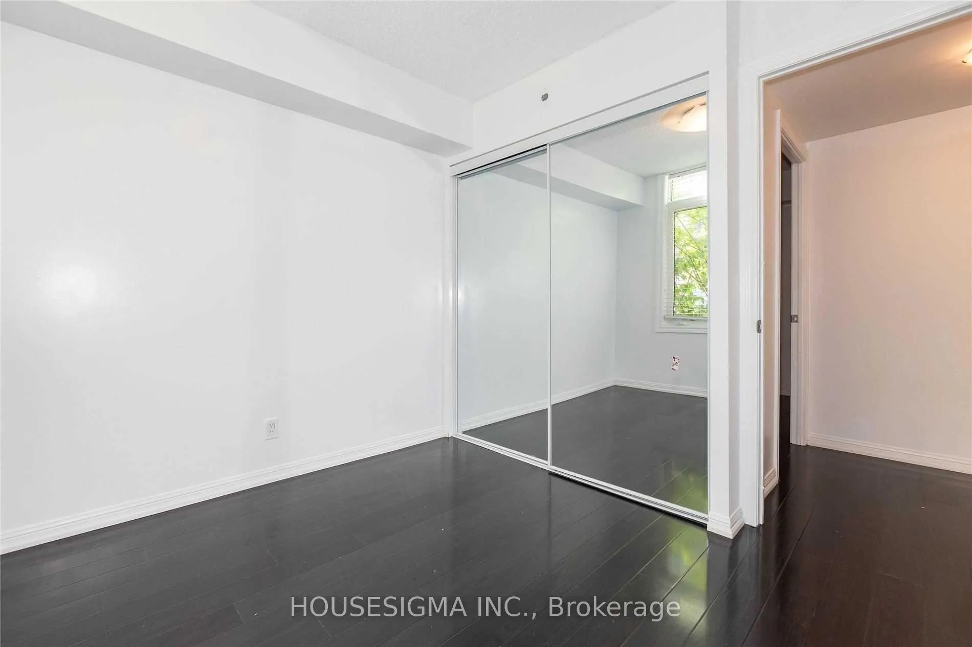 Photo 15 of Unit 303, 3 Shank Street, Toronto, Niagara — HOMEH