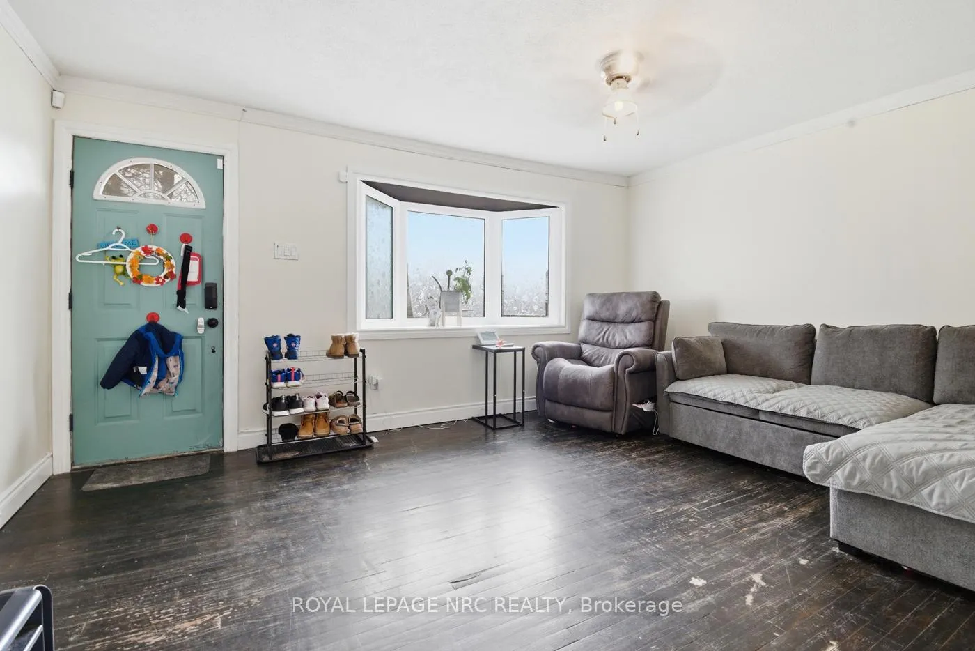 Photo 4 of 82 McArthur Avenue, Welland, Lincoln/Crowland — HOMEH