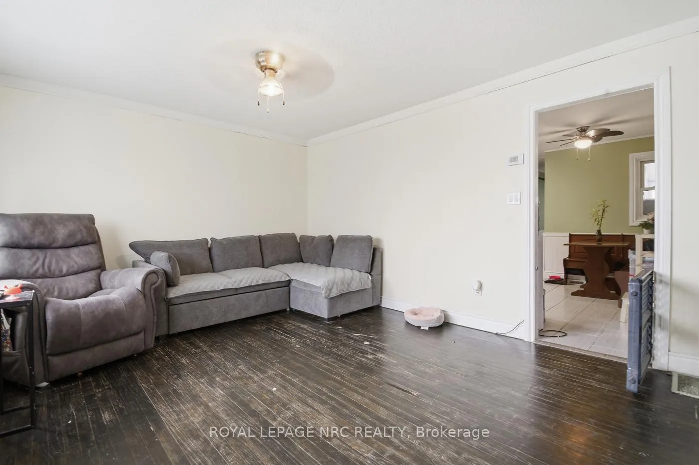 Photo 5 of 82 McArthur Avenue, Welland, Lincoln/Crowland — HOMEH
