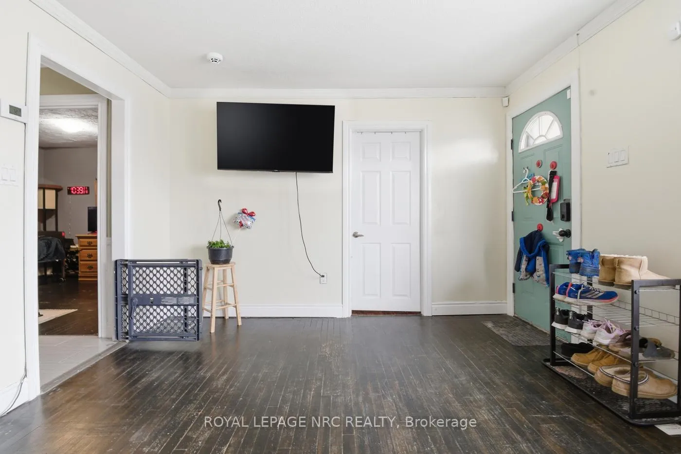 Photo 6 of 82 McArthur Avenue, Welland, Lincoln/Crowland — HOMEH