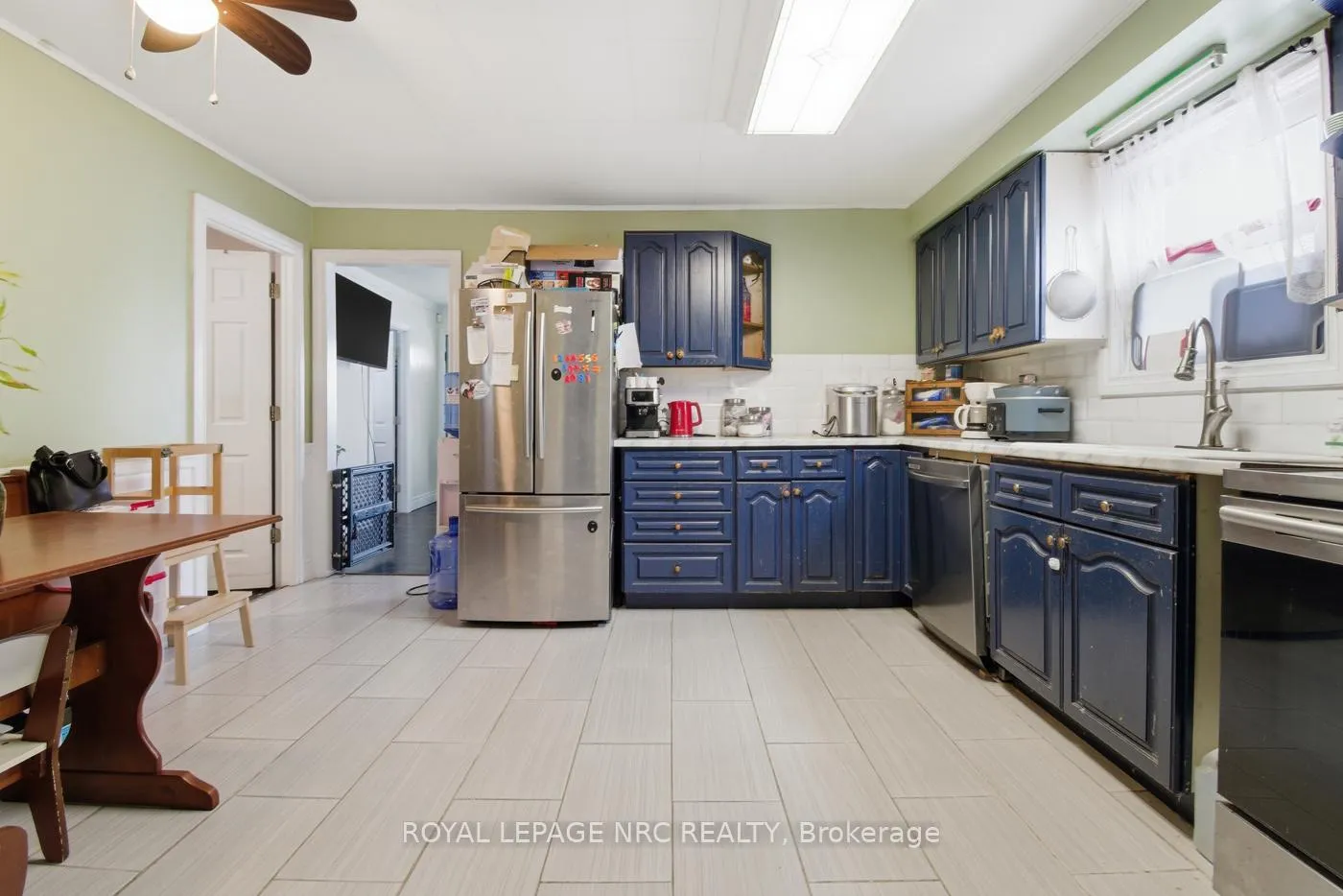 Photo 13 of 82 McArthur Avenue, Welland, Lincoln/Crowland — HOMEH