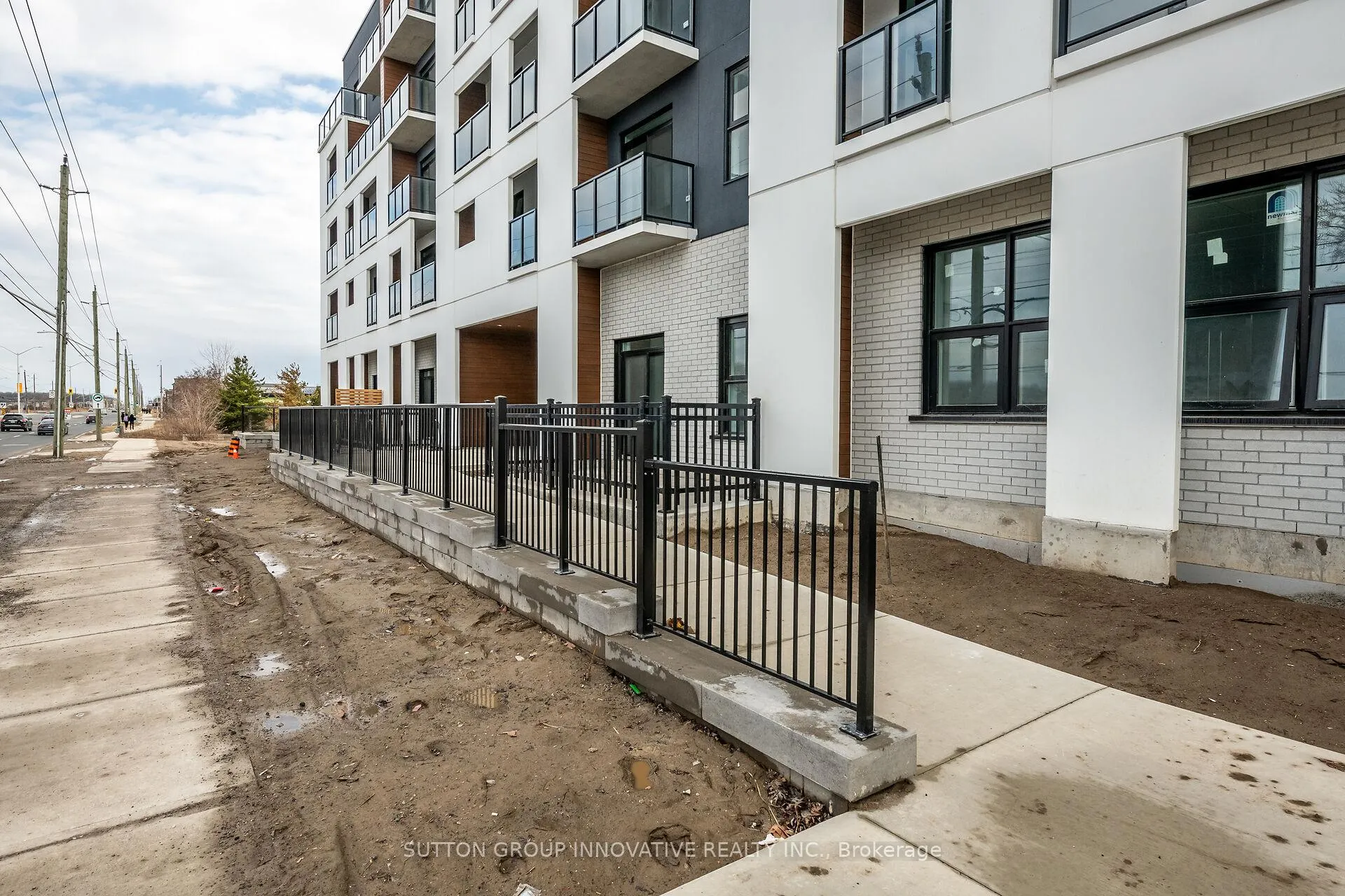 Photo 6 of Unit 403, 1936 Rymal Road E, Hamilton, Rural Glanbrook — HOMEH