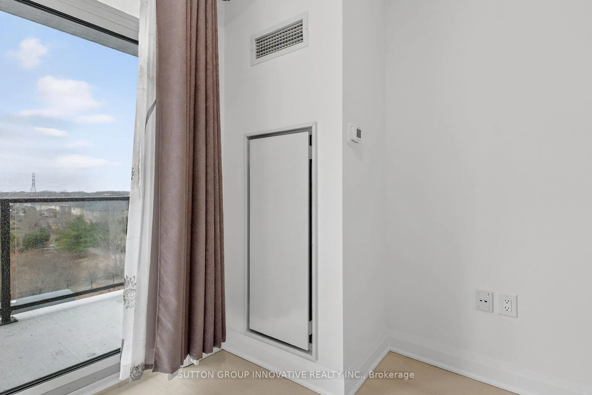Photo 26 of Unit 403, 1936 Rymal Road E, Hamilton, Rural Glanbrook — HOMEH