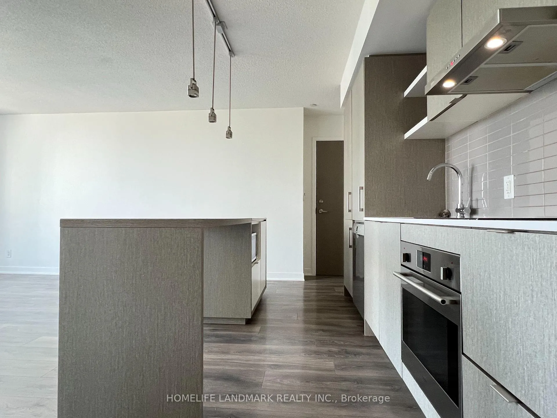 Photo 5 of Unit 2806, 88 Harbour Street, Toronto, Waterfront Communities — HOMEH