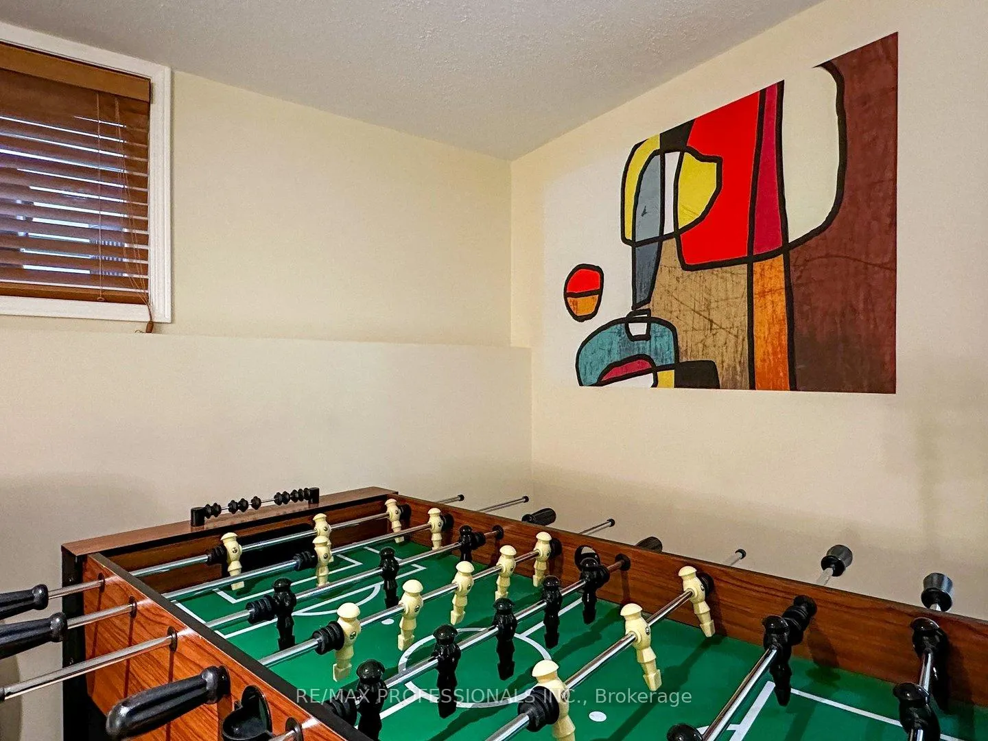 Photo 24 of 57 Green Briar Drive, Collingwood — HOMEH