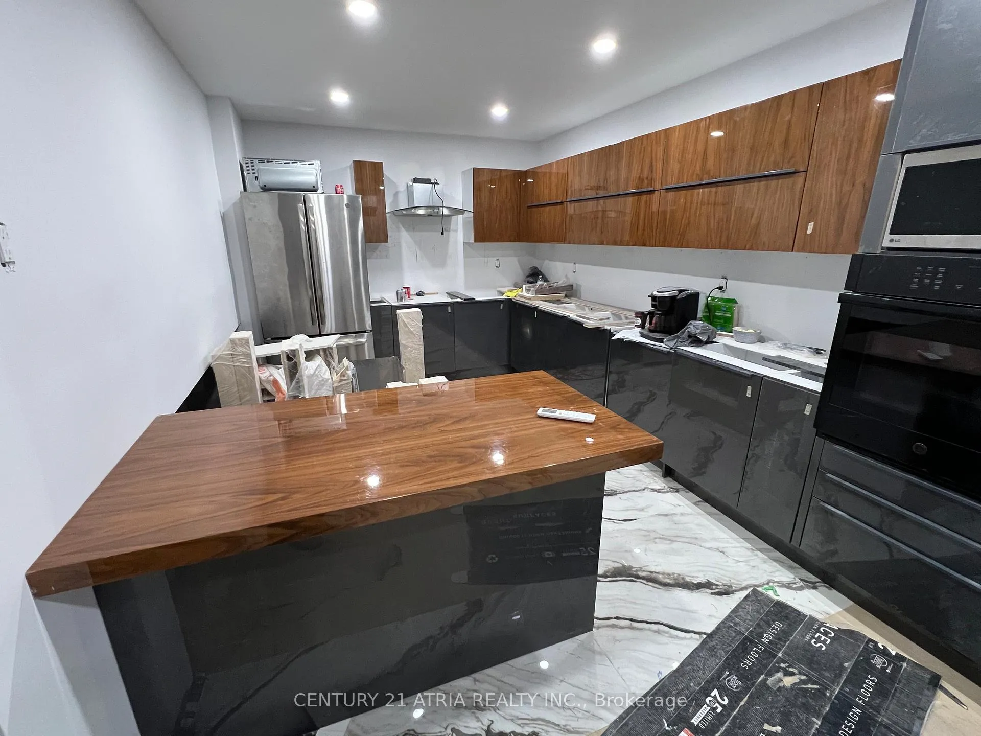 Photo 1 of 287 Milestone Crescent, Aurora, Aurora Village — HOMEH