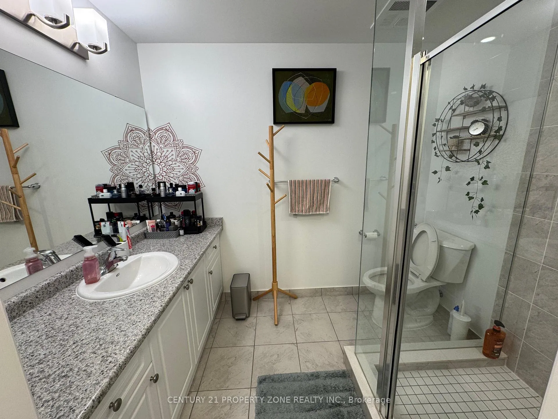 Photo 6 of Unit 307, 21 Brookhouse Drive, Clarington, Newcastle — HOMEH