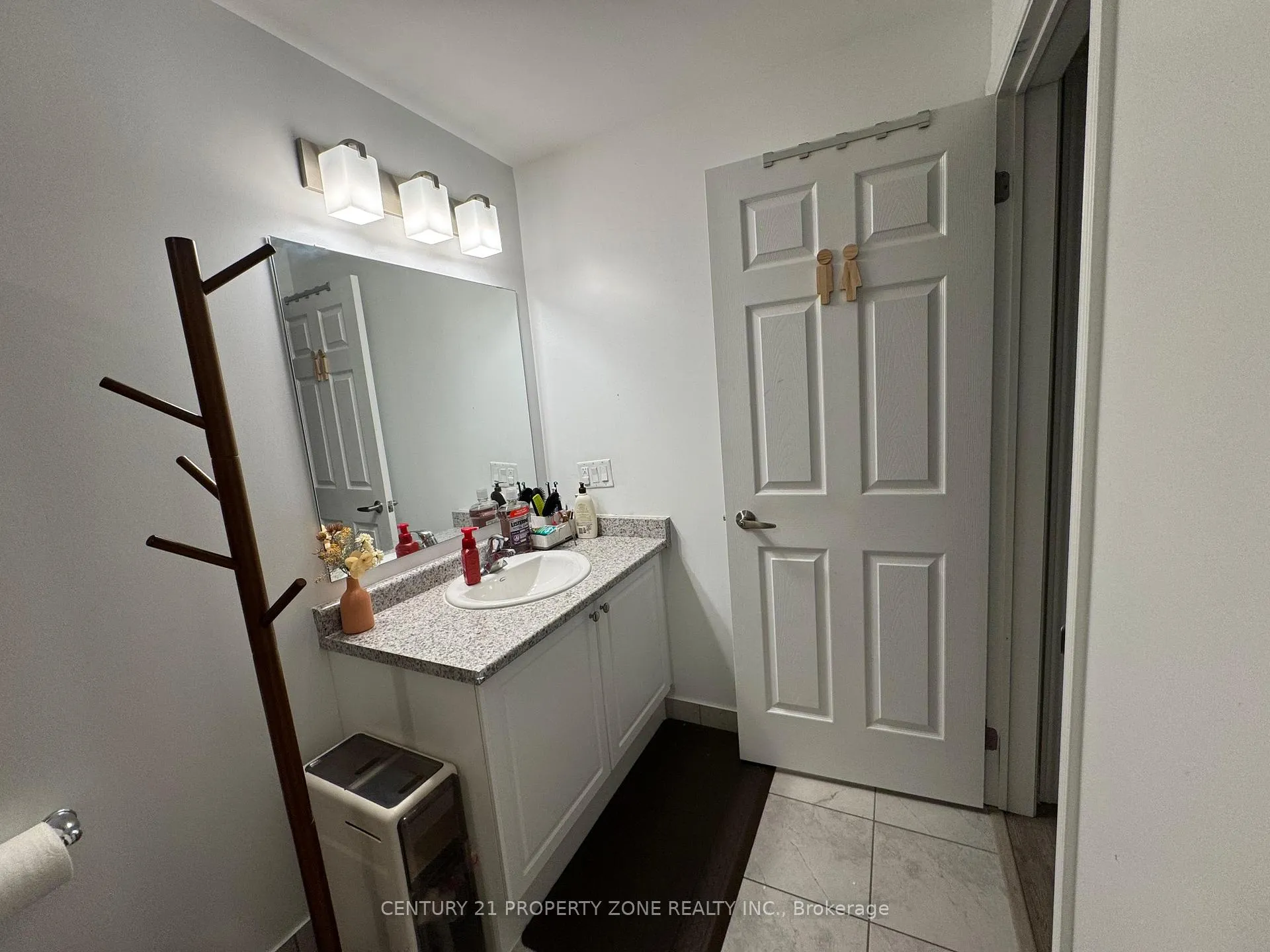 Photo 21 of Unit 307, 21 Brookhouse Drive, Clarington, Newcastle — HOMEH