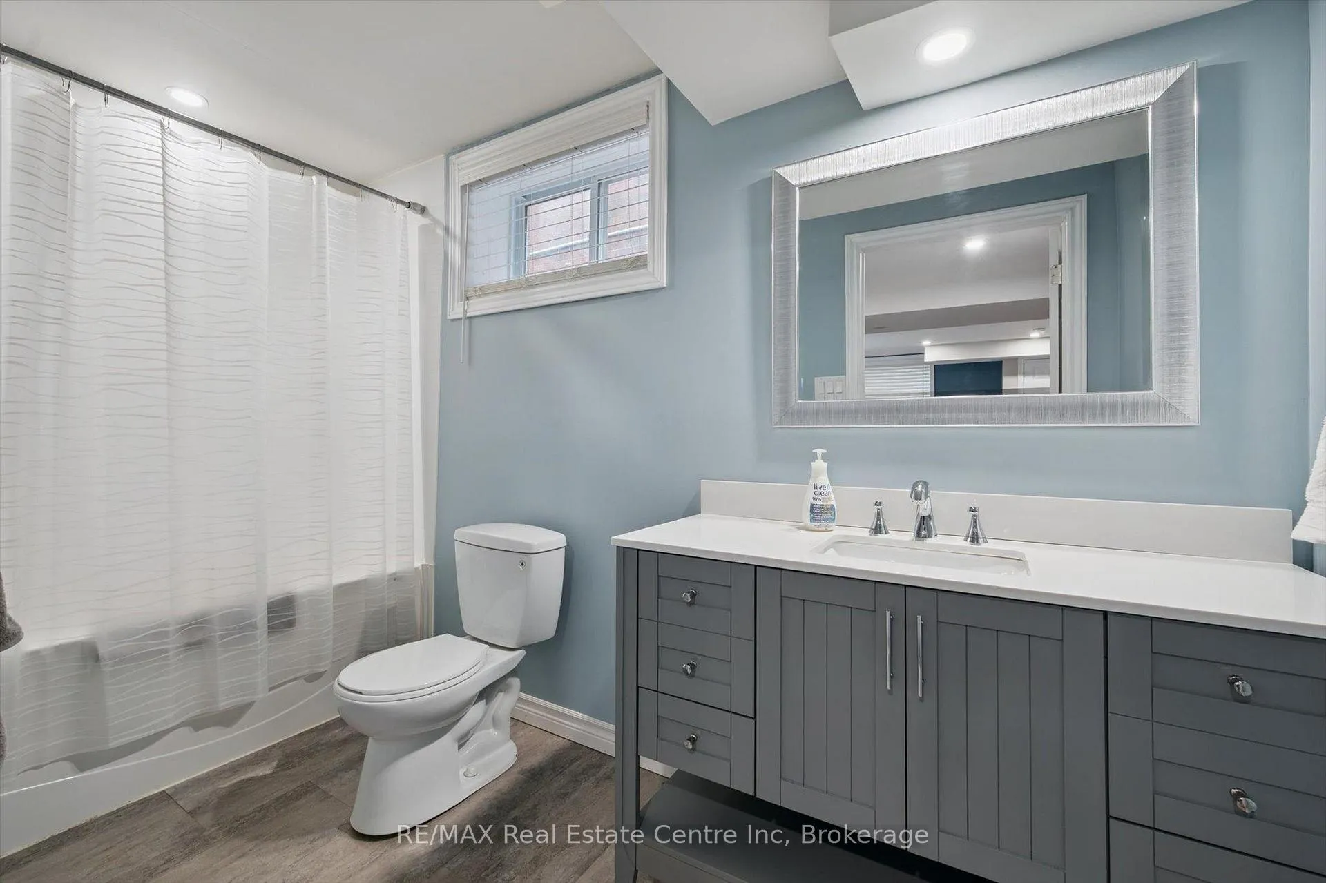 Photo 21 of 94 Cityview Drive N, Guelph, Grange Road — HOMEH