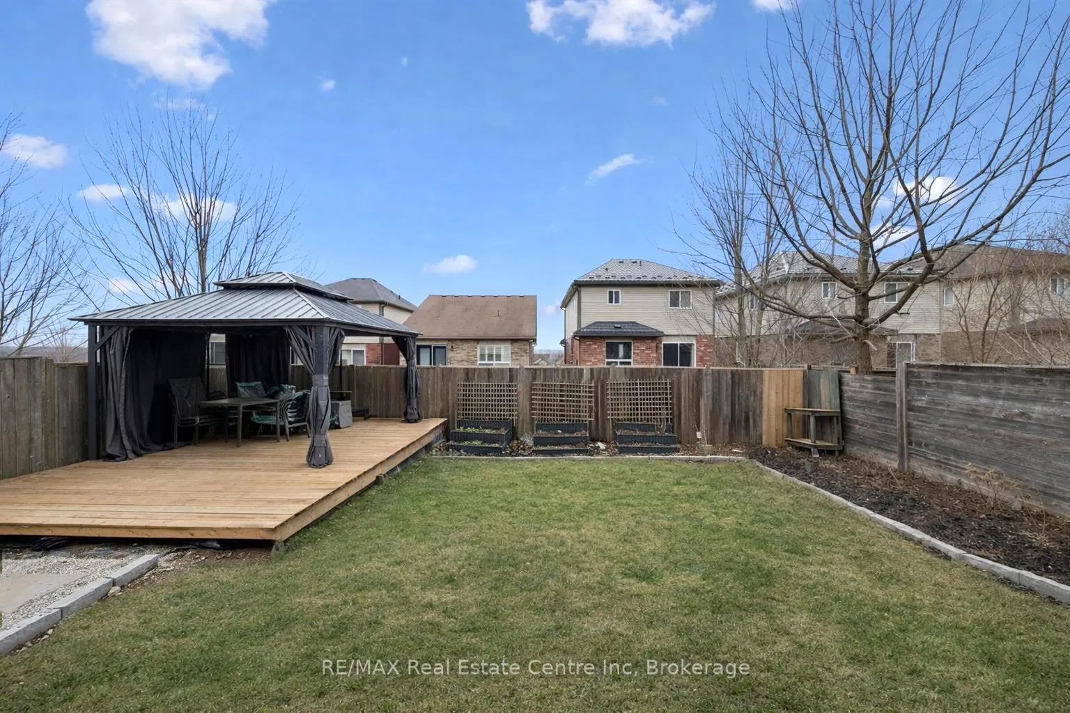 Photo 24 of 94 Cityview Drive N, Guelph, Grange Road — HOMEH